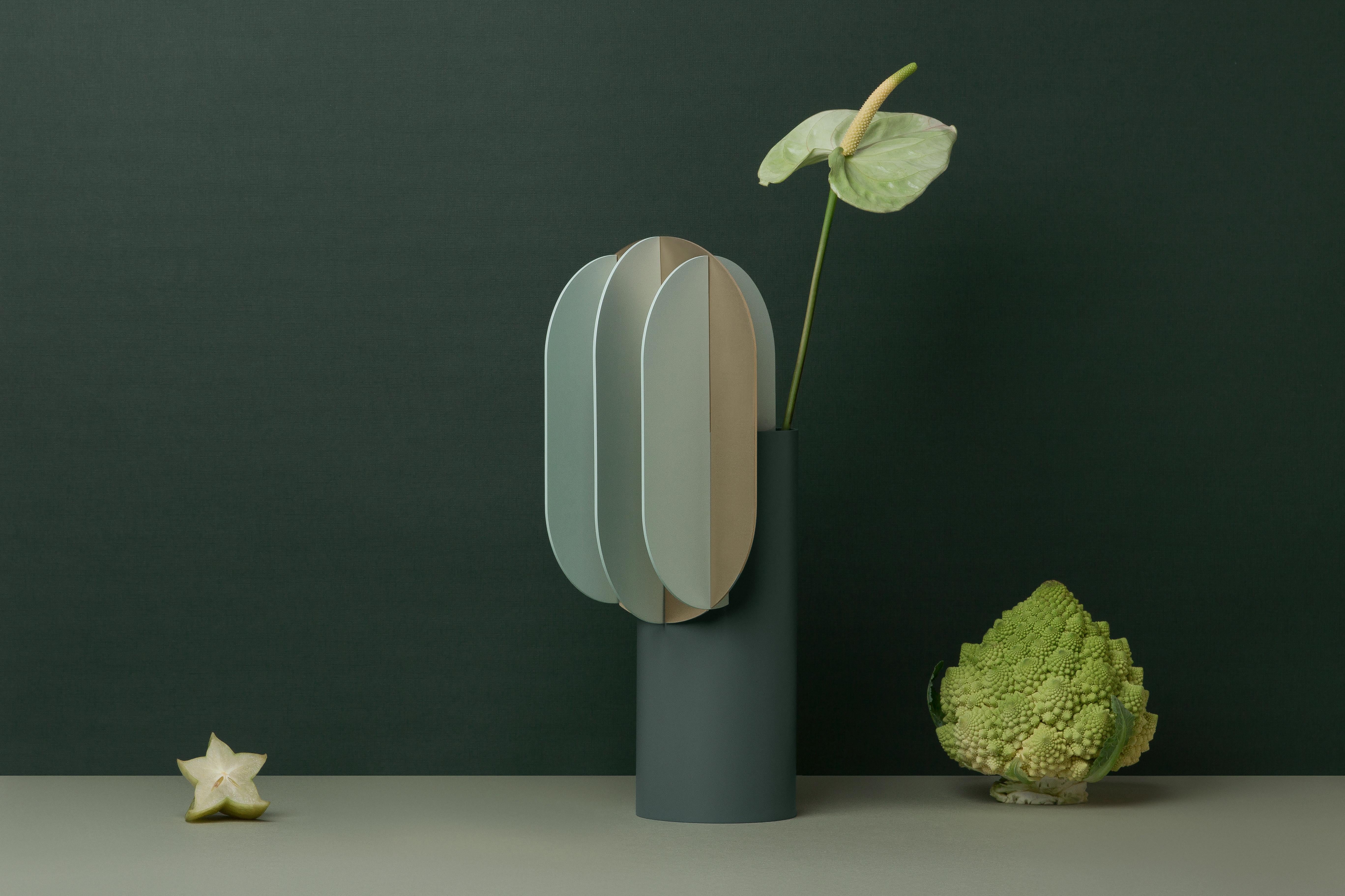 Gabo Vase CS11 - Contemporary bold design by Noom in Brushed Stainless Steel For Sale 5