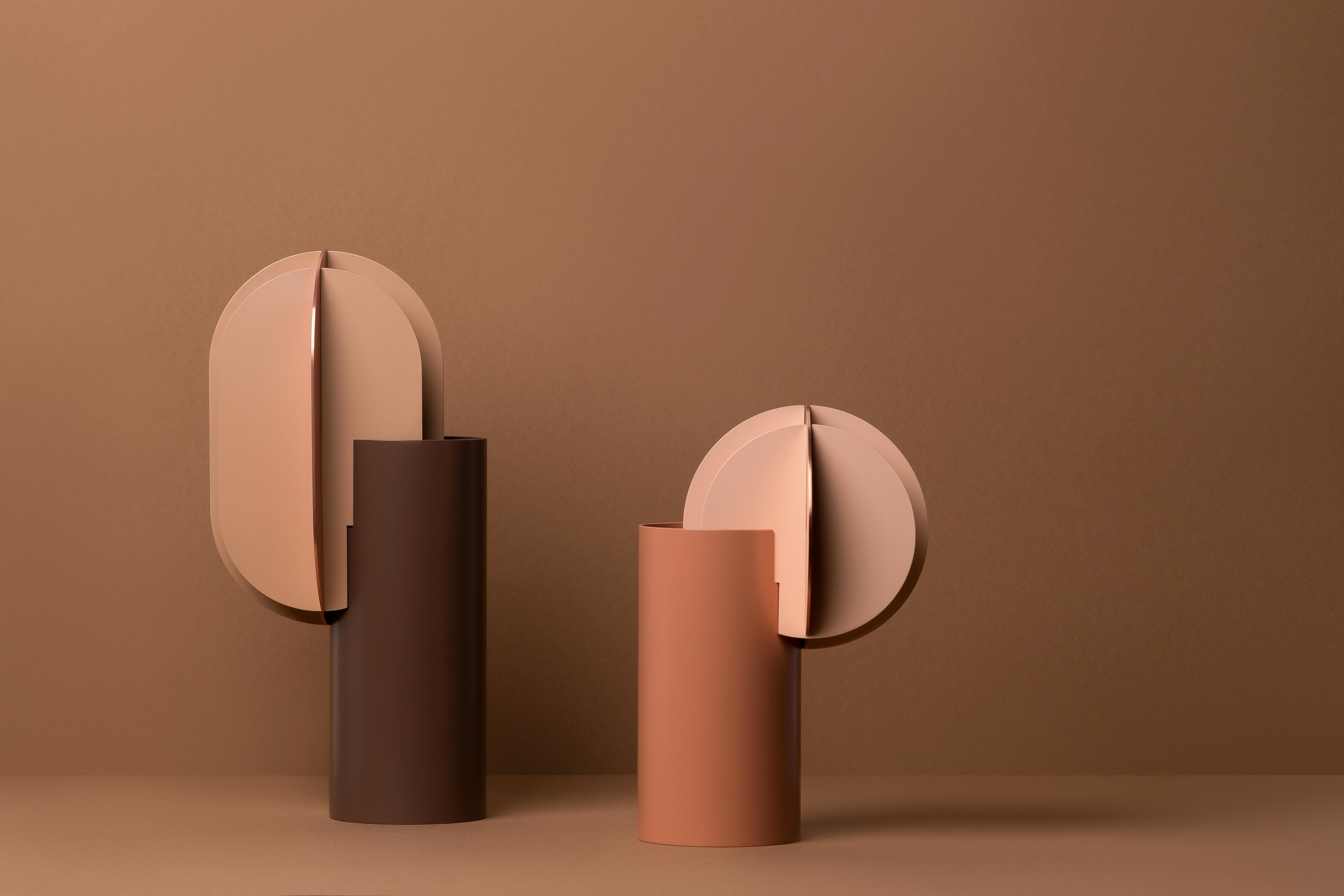 Gabo Vase CS11 - Contemporary bold design by Noom in Brushed Stainless Steel For Sale 3