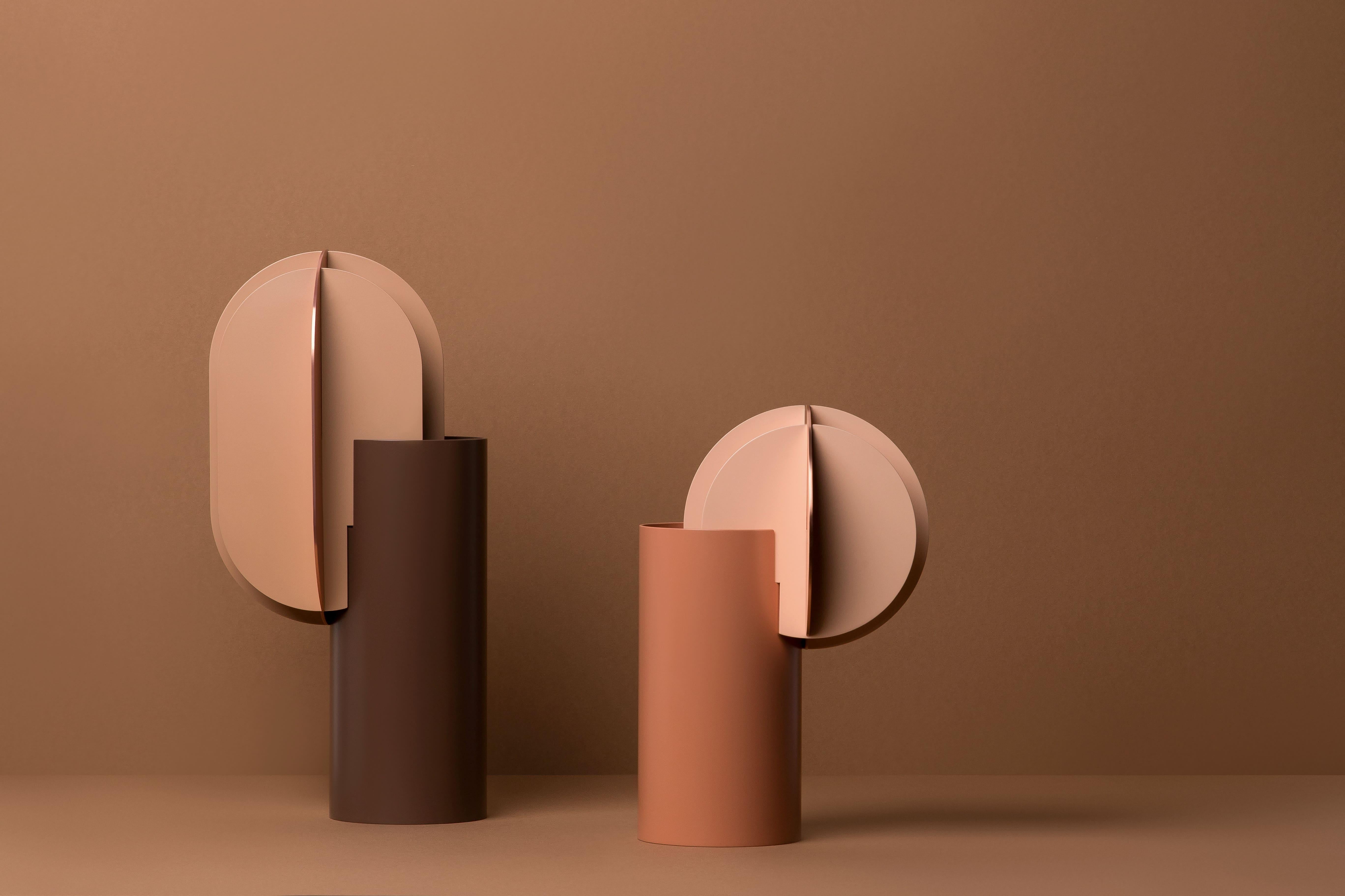 Painted Modern Vase Gabo CS7 by Noom in Copper and Steel