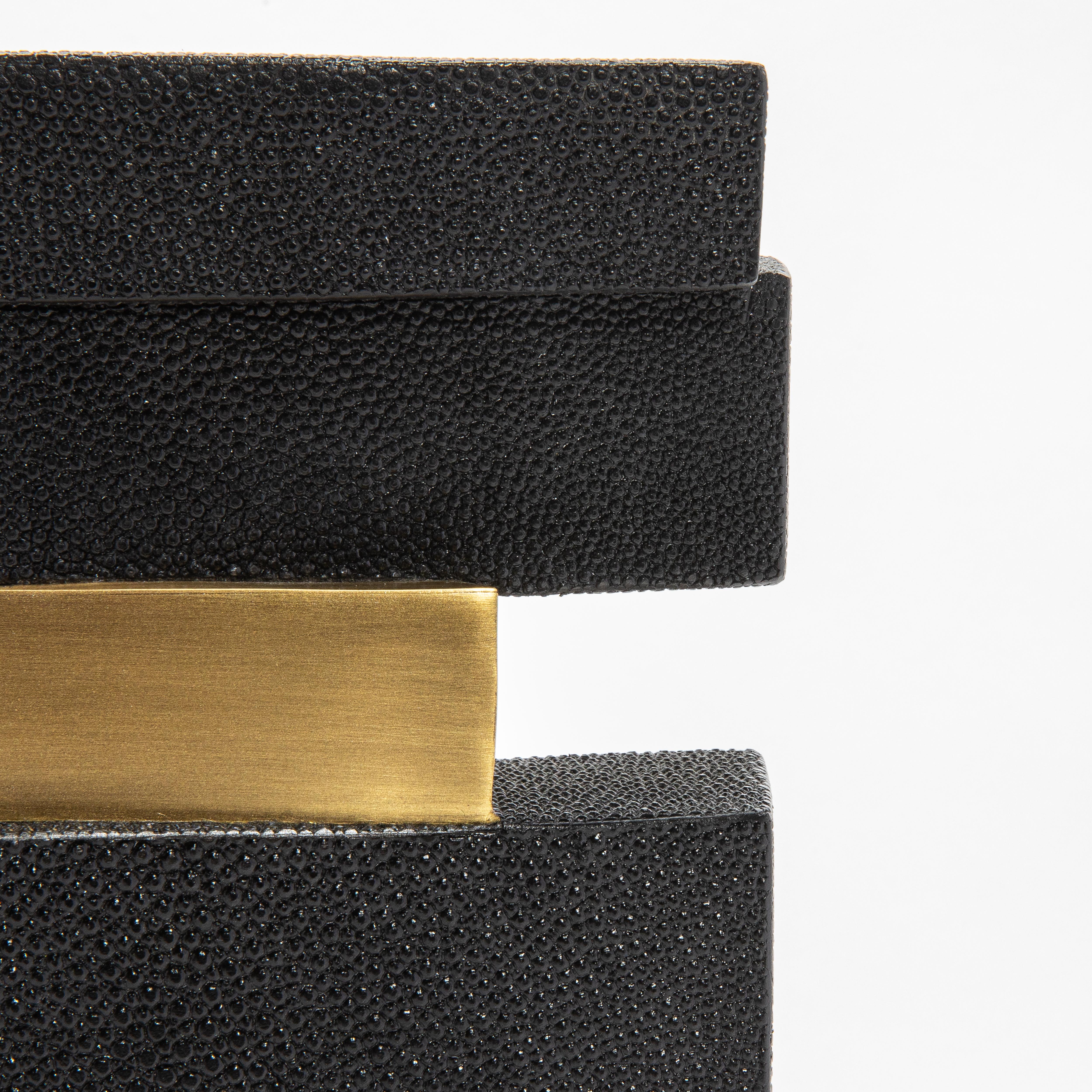 Modern Vase in Black Shagreen with Shell and Brass Details by KIFU Paris For Sale 1