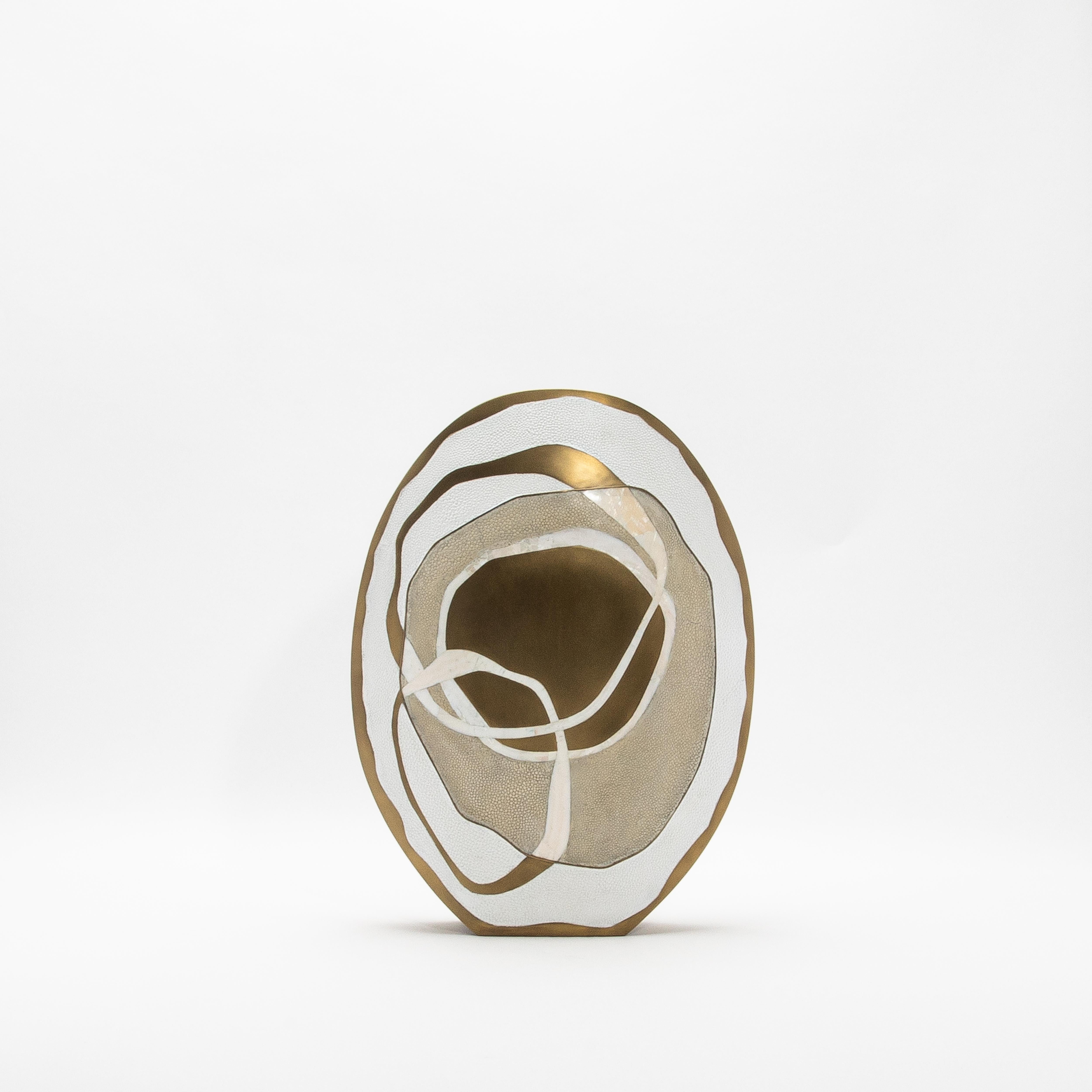 Modern Vase in Shagreen with Shell and Brass Details by R&Y Augousti In New Condition For Sale In West Hollywood, CA