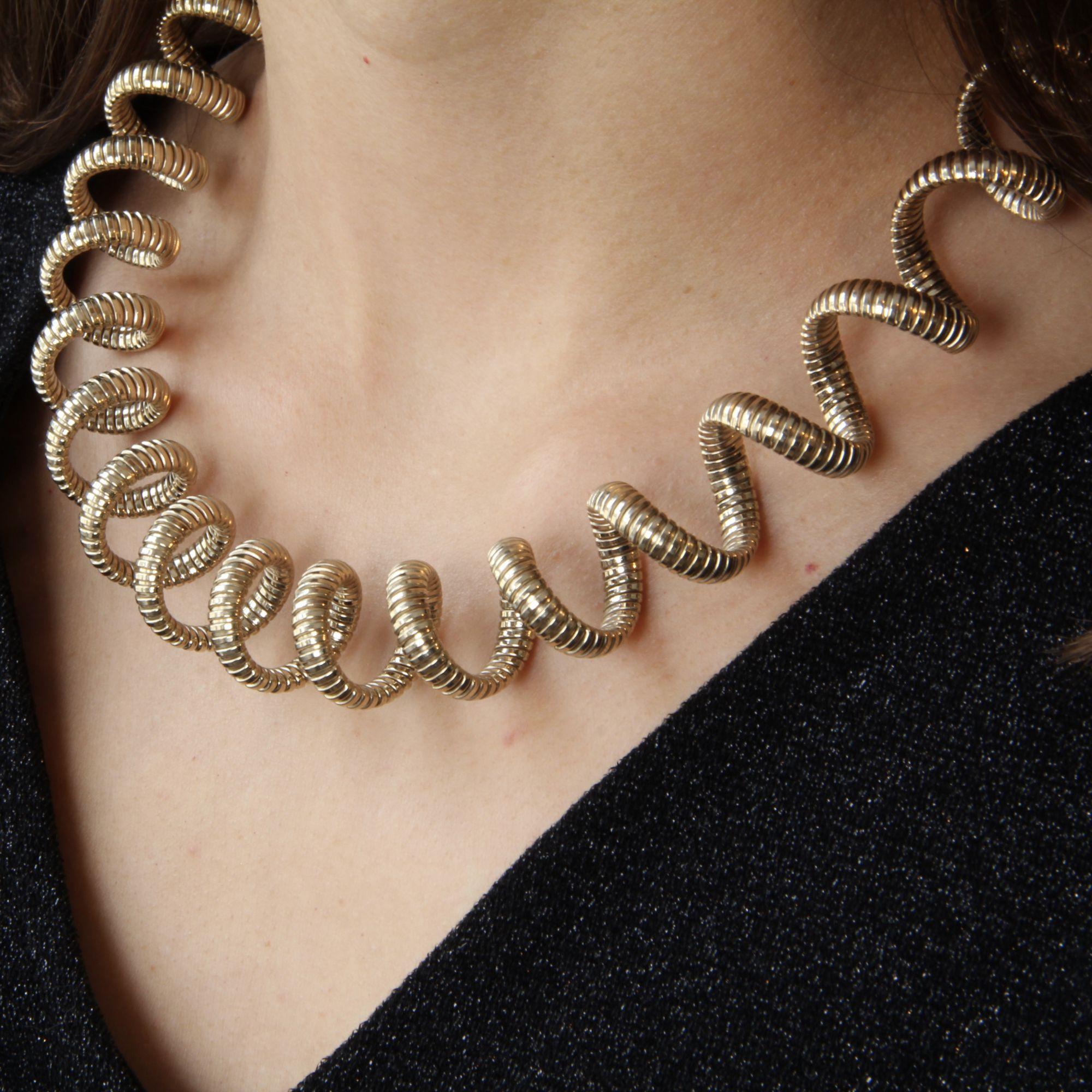 Modern Vermeil Spiral Tubogas Necklace For Sale 2