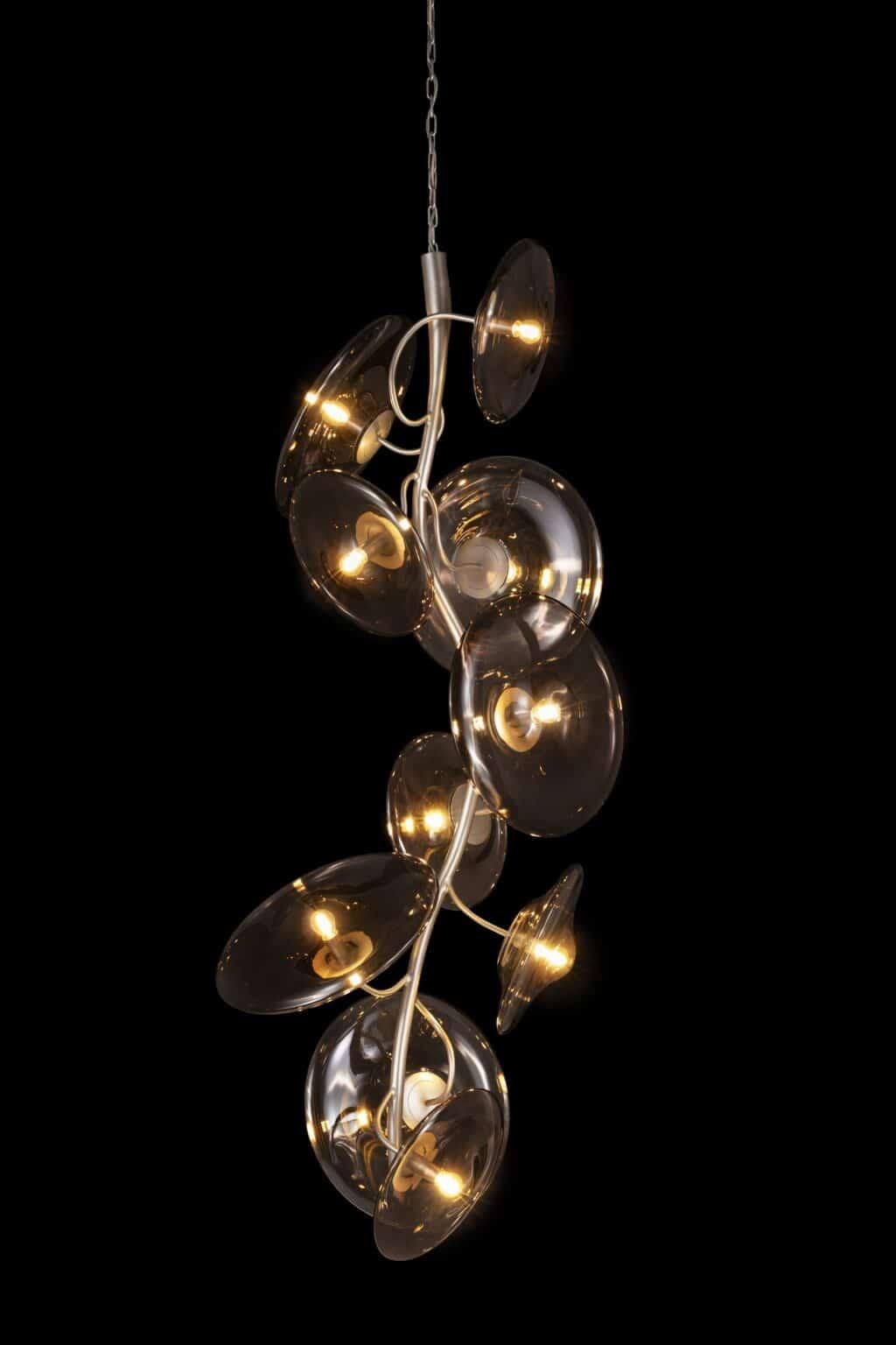 Néerlandais Lustre vertical moderne, finition bronze patiné foncé, collection Blossom en vente