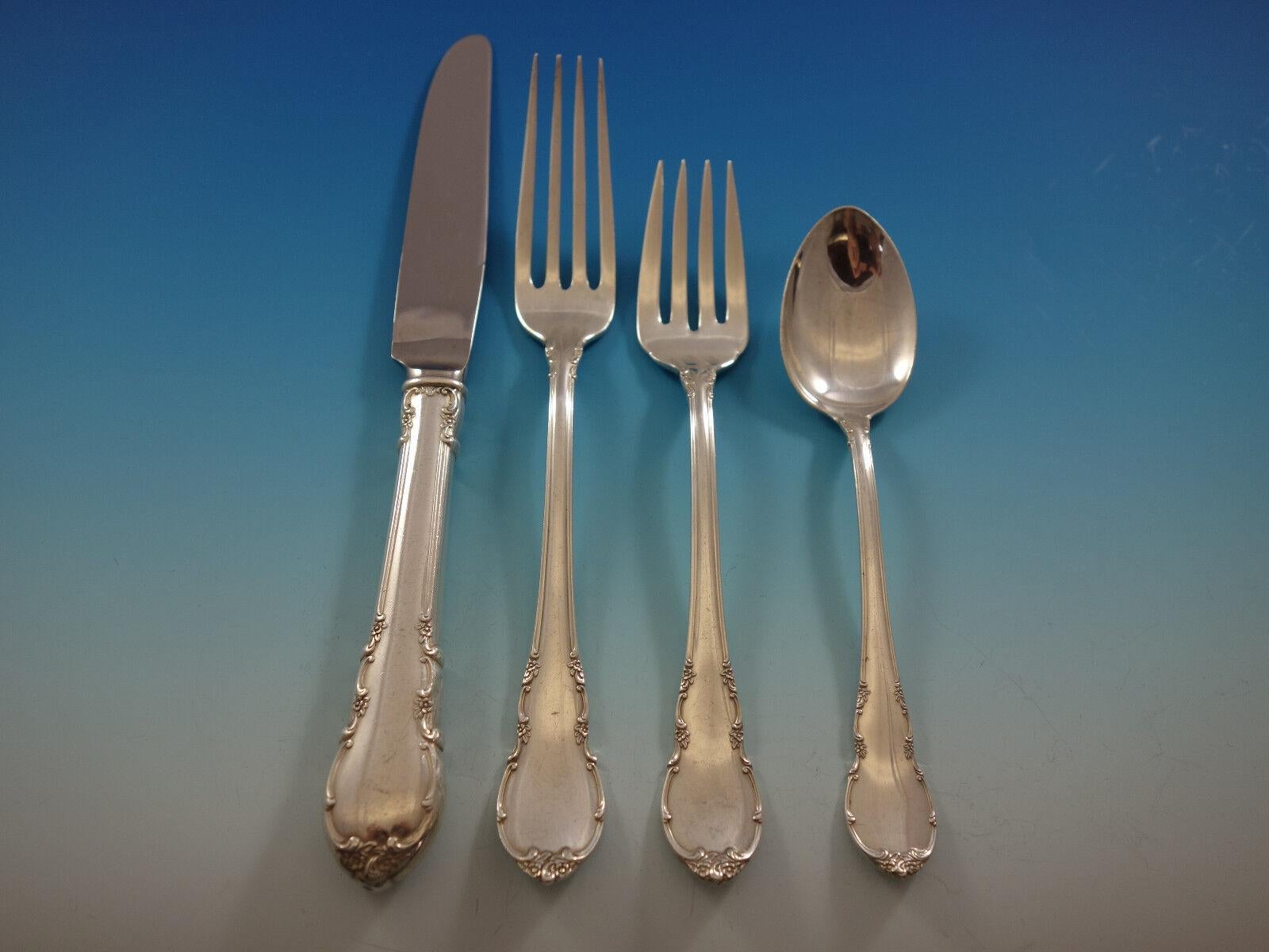 Modern Victorian by Lunt Sterling Silver Flatware Set for 6 Service 30 pieces For Sale 1