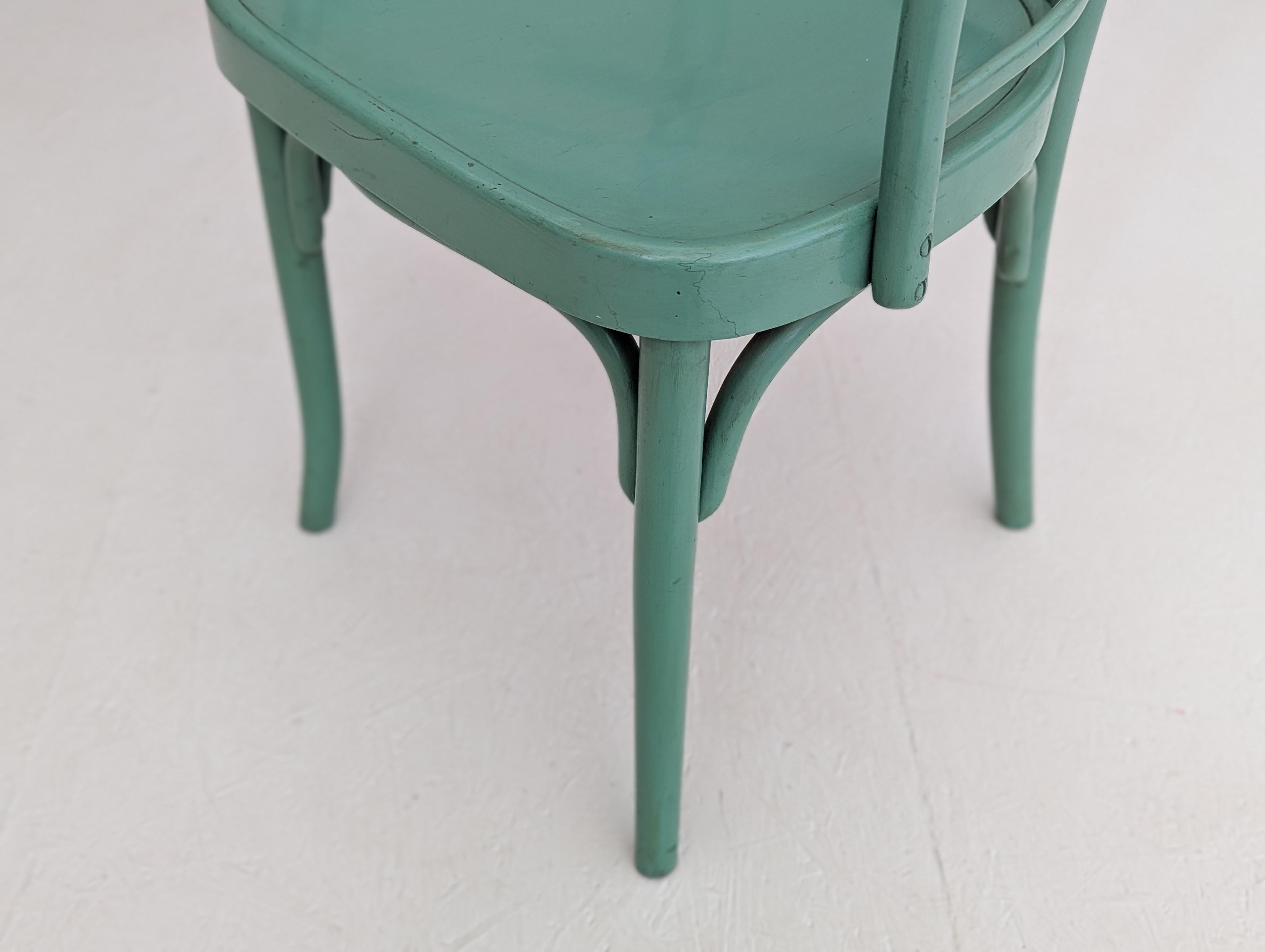 Ensemble viennois moderne Thonet B 246 chaises et table T 142 de Josef Frank, années 1930 en vente 5
