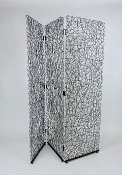 Schermo a tre pannelli in filo metallico astratto vintage moderno o divisorio per ambienti
