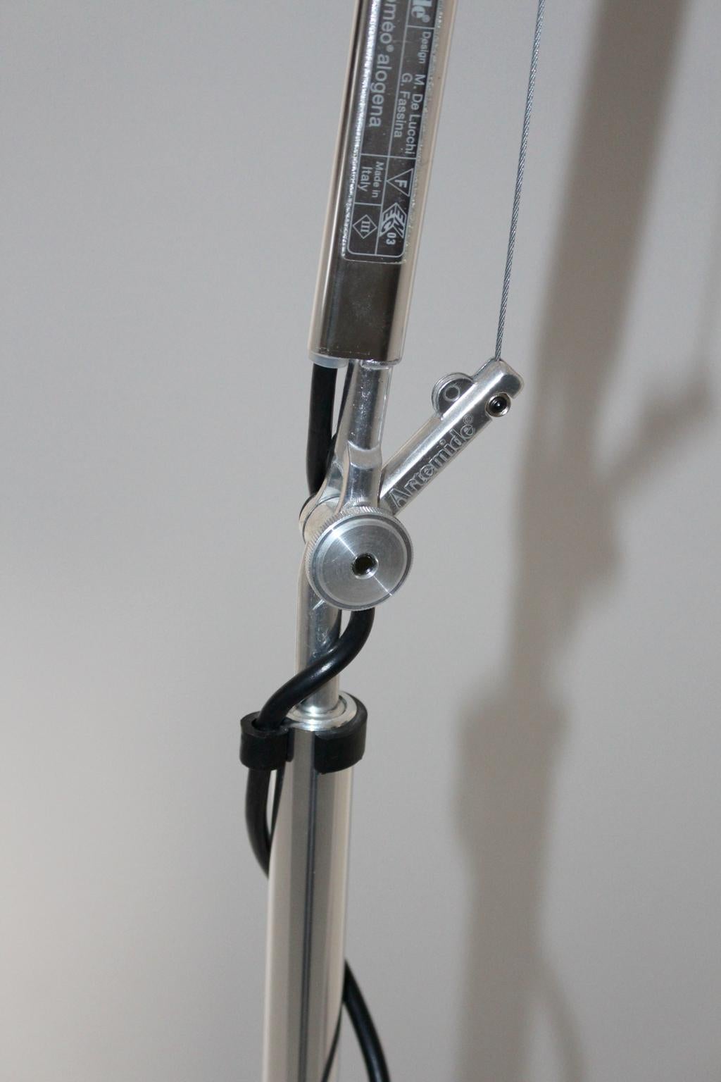 Moderne Vintage-Stehlampe aus Aluminium Michel De Lucchi Giancarlo Fassina 1987 Italien (Ende des 20. Jahrhunderts) im Angebot