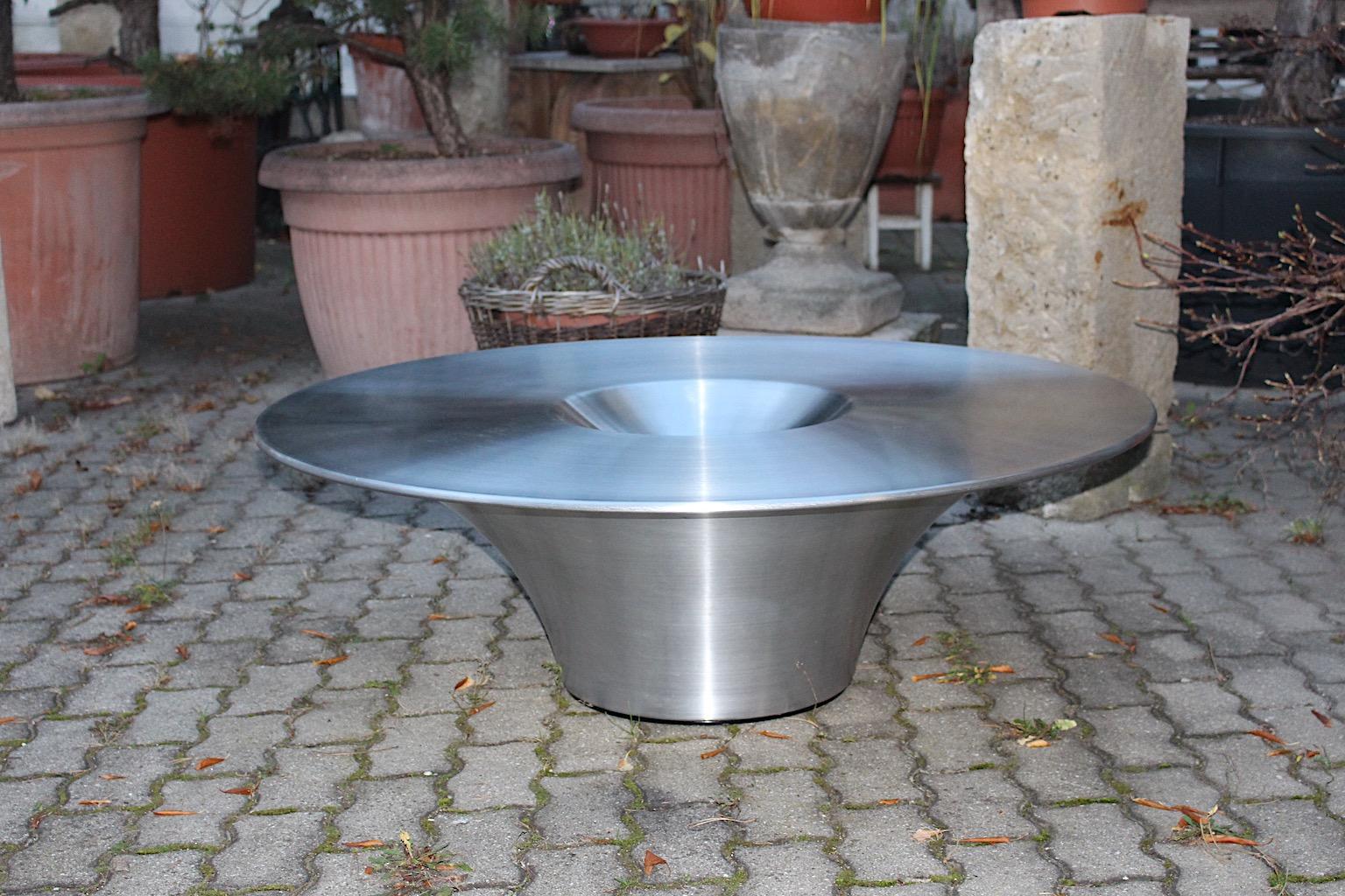 Modern Vintage Aluminum Stainless Steel Coffee Table Yasuhiro Shito, 2002, Italy In Good Condition For Sale In Vienna, AT