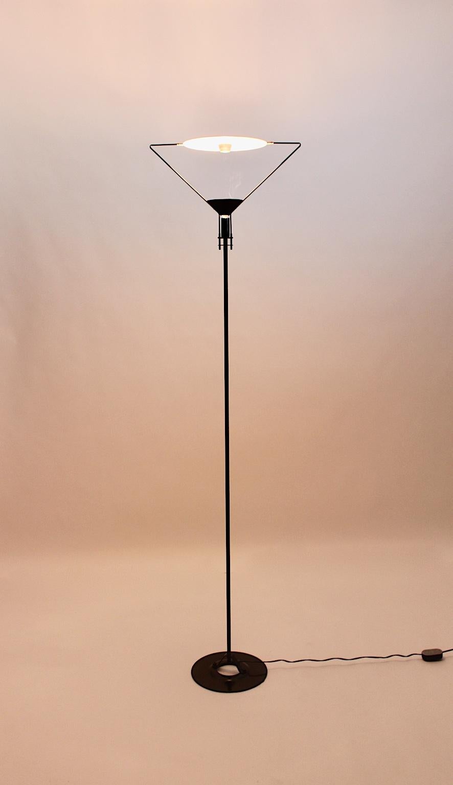 Modern Vintage Artemide Metal Floor Lamp by Carlo Forcolini 1980s Italy For Sale 9