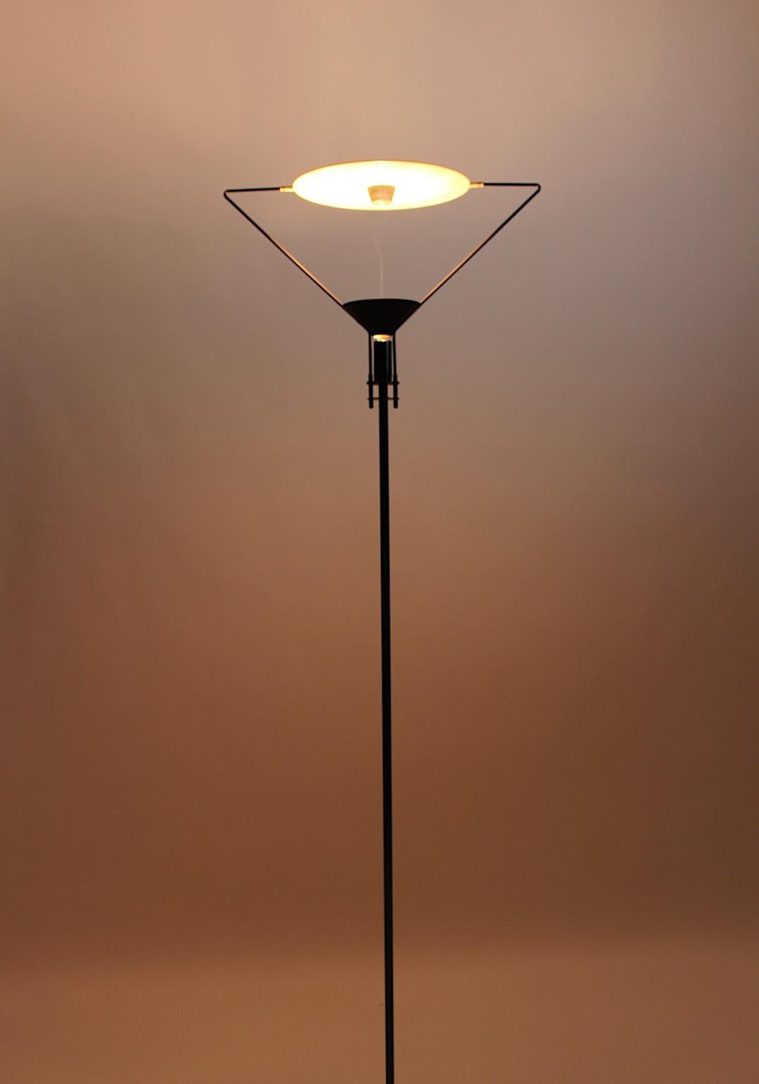 Modern Vintage Artemide Metal Floor Lamp by Carlo Forcolini 1980s Italy For Sale 11