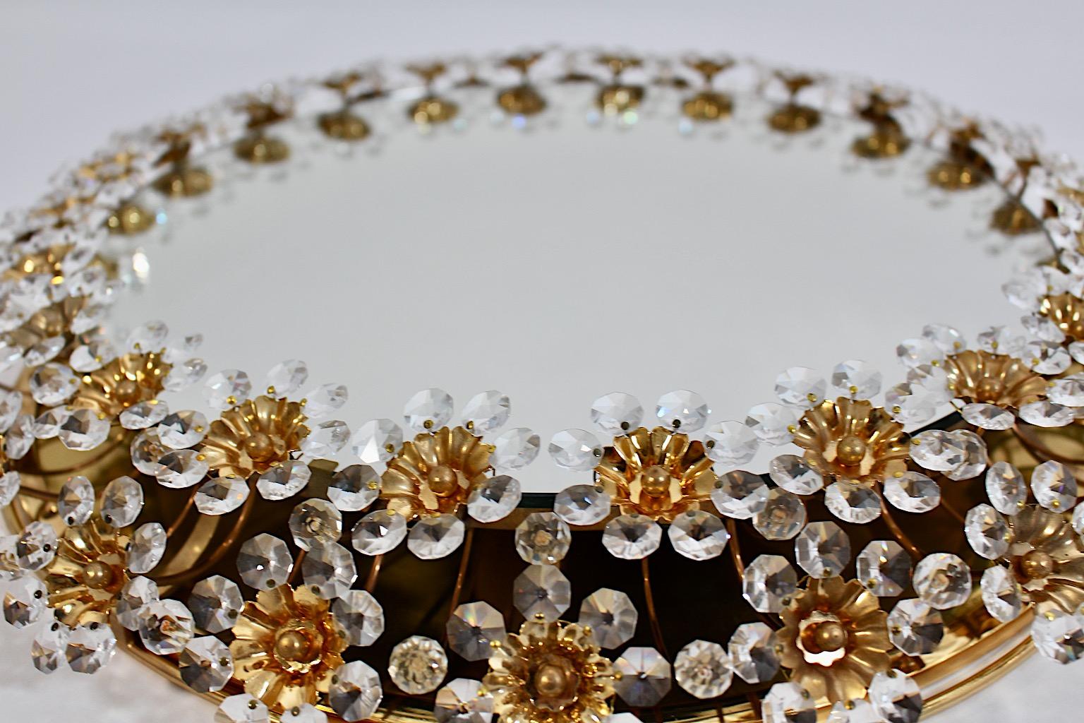 Modern Vintage Backlit Circular Wall Mirror Gilt Brass Crystal Flower 1960 Palwa For Sale 5