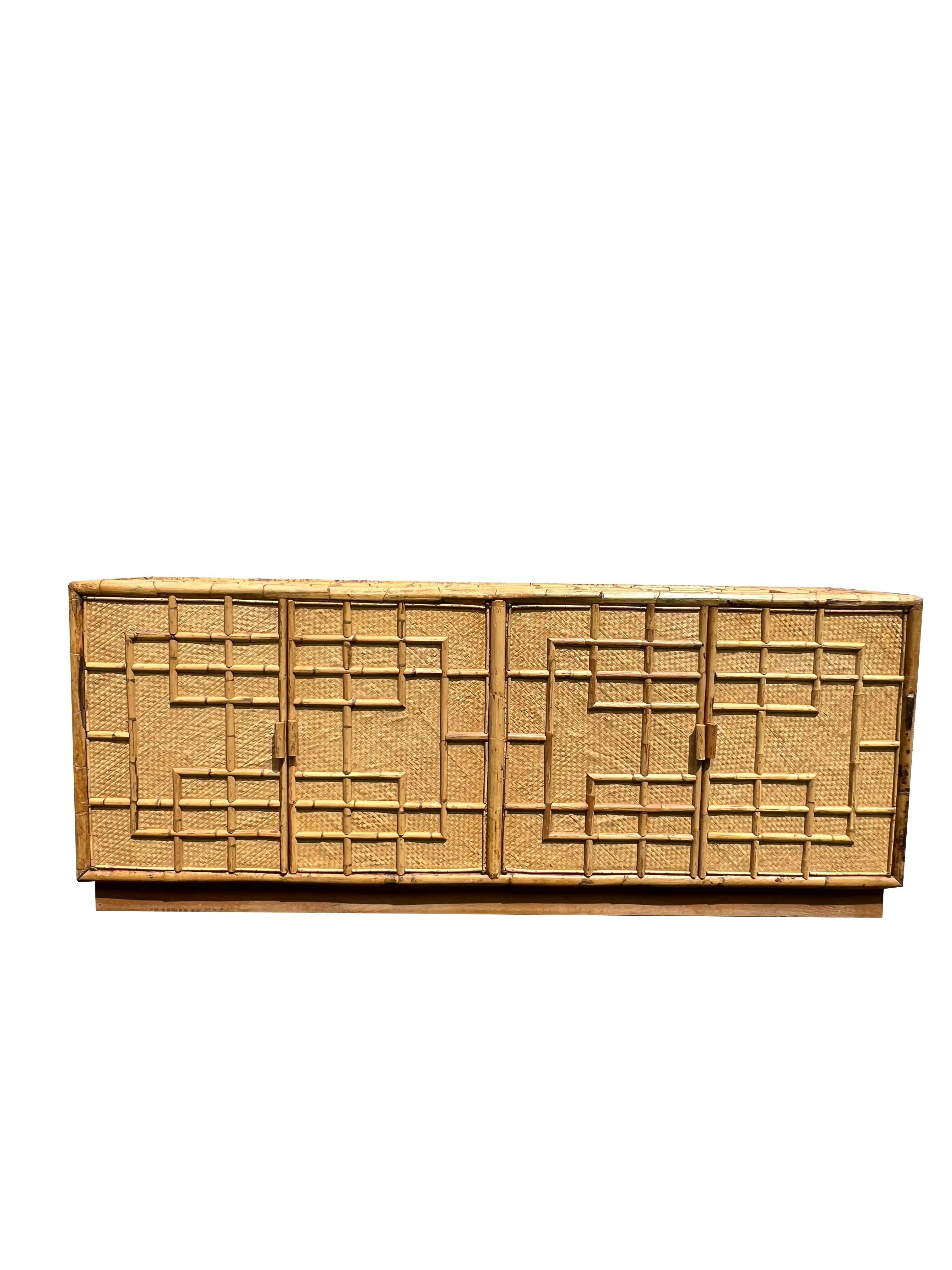 Credenza moderna vintage in rattan di bambù Nature Stile costiero Boho Chic in vendita 6