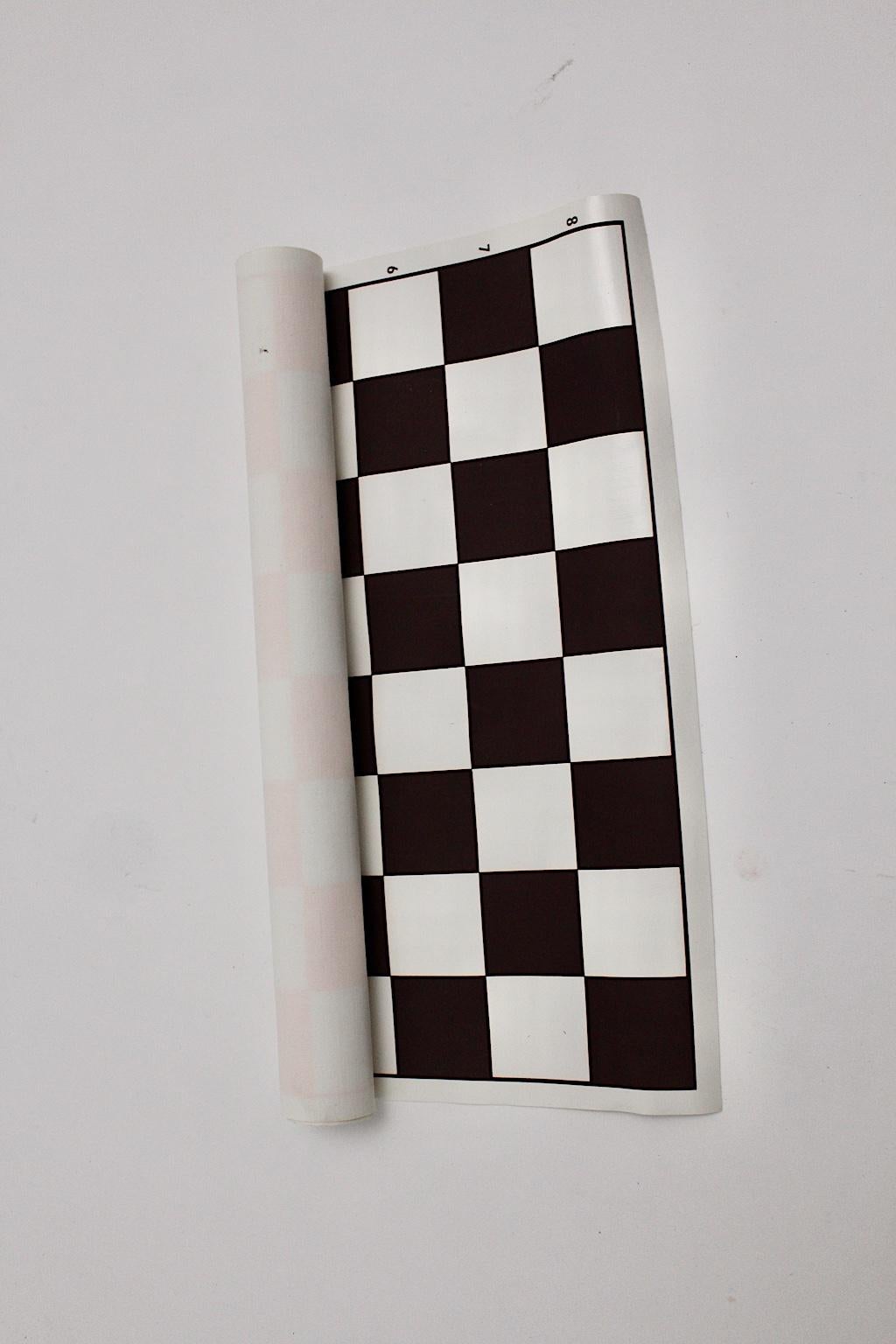 Modern Vintage Black and White Plastic Chess, 1970s, Austria For Sale 6