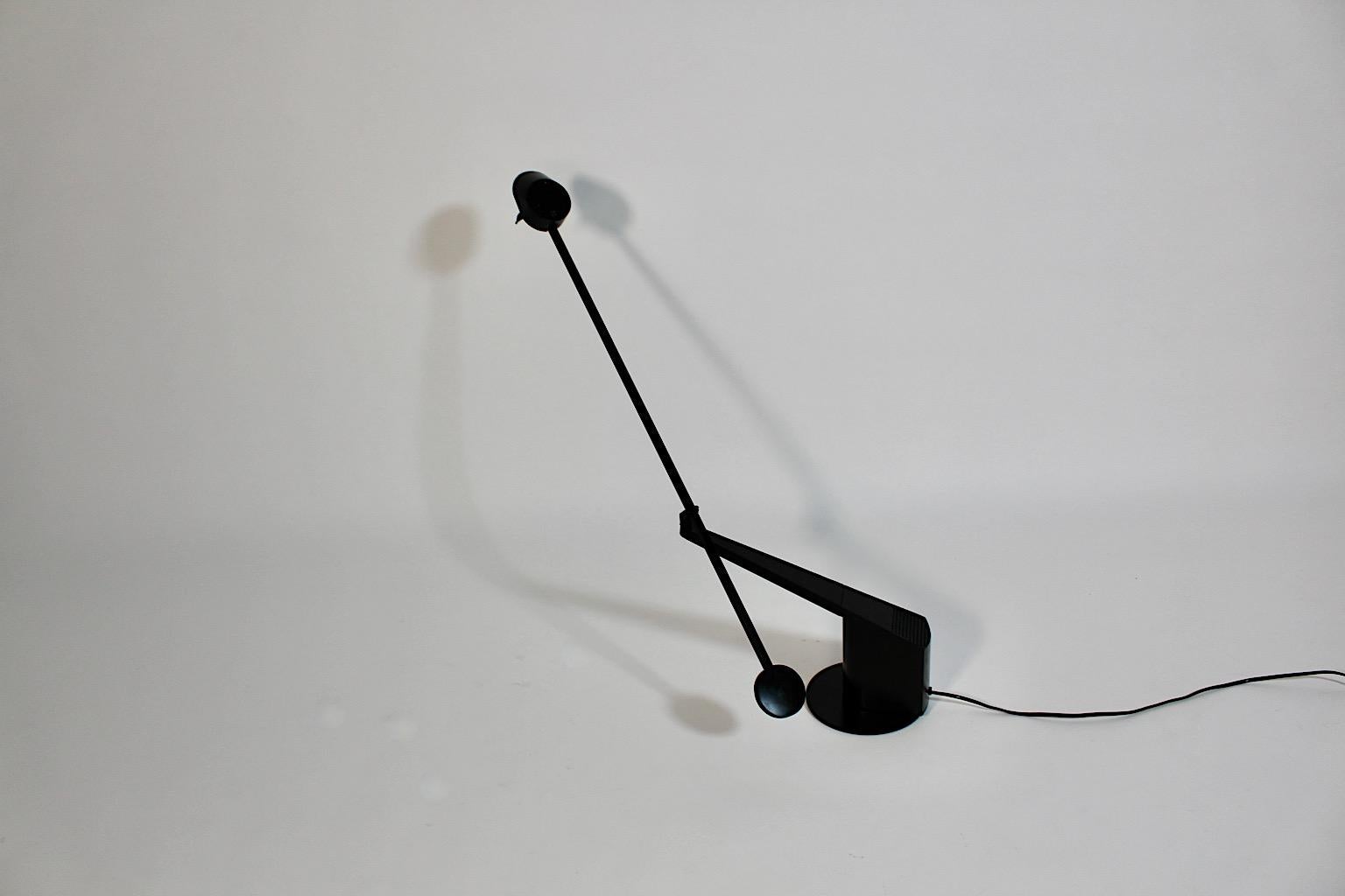 Lampada da tavolo moderna vintage nera Rodolfo Bonetto anni '80 Italia in vendita 5