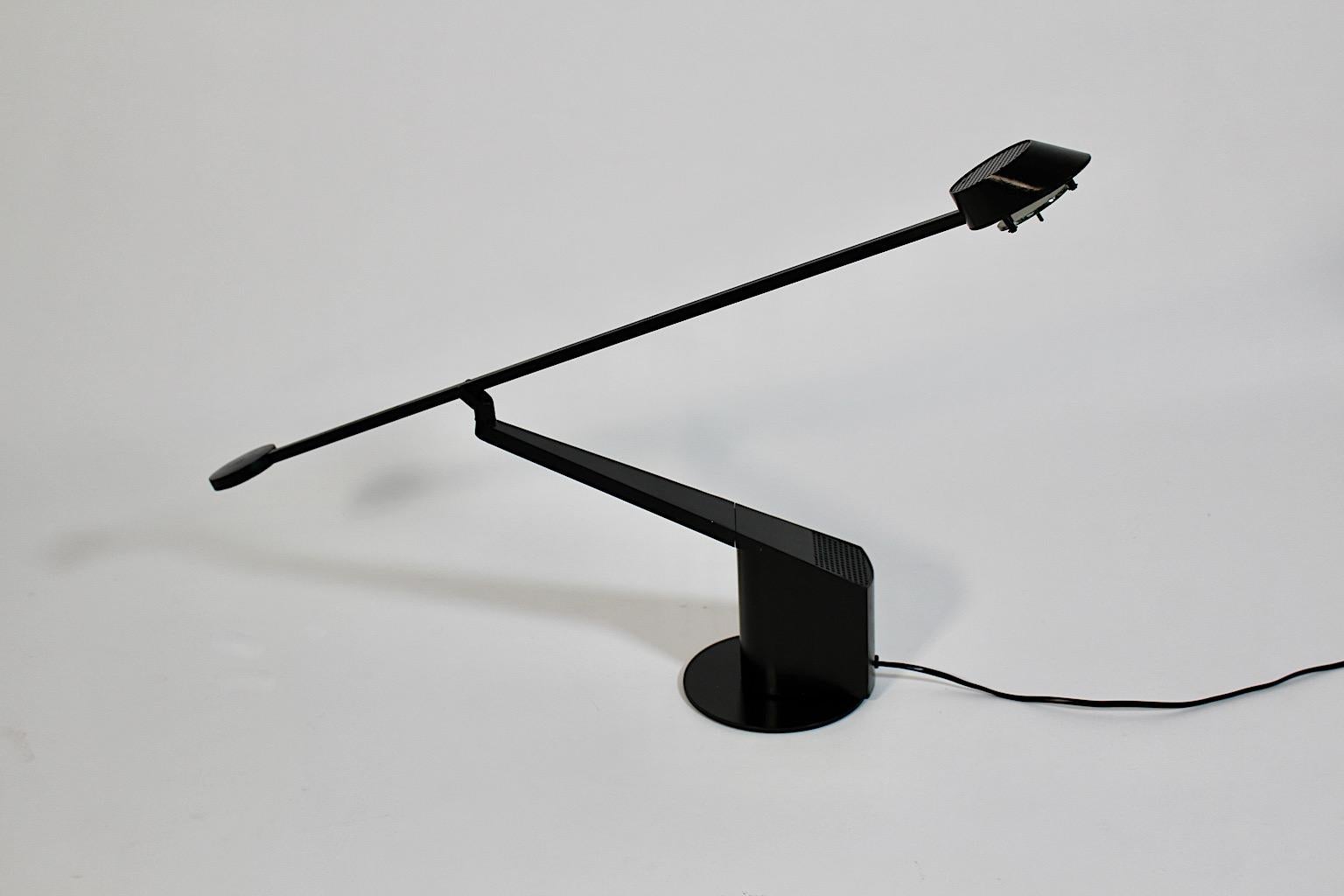 Lampada da tavolo moderna vintage nera Rodolfo Bonetto anni '80 Italia in vendita 6