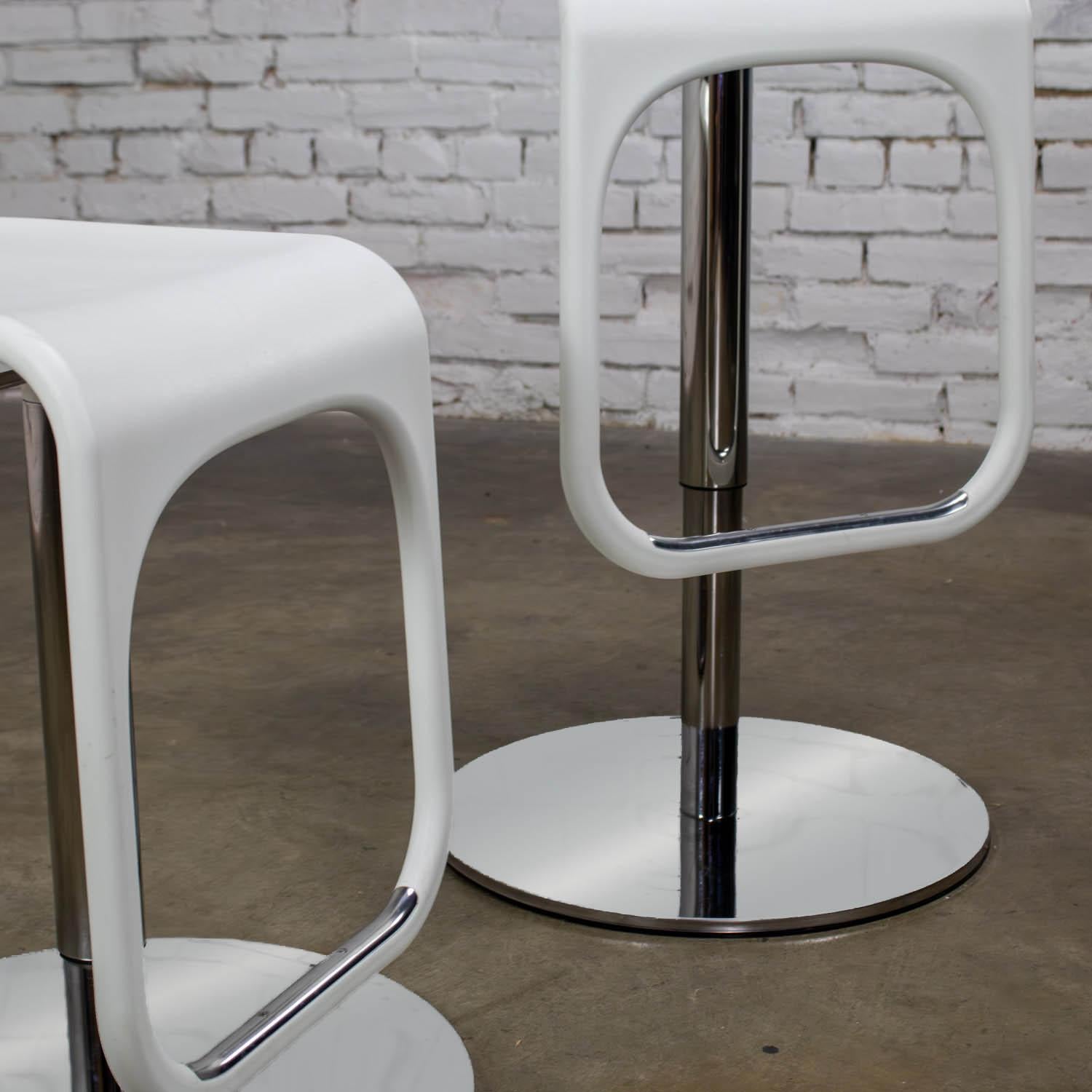 Acier Paire de tabourets de bar modernes vintage IKEA Urban fabriqués en Italie par Carl Ojerstam en vente