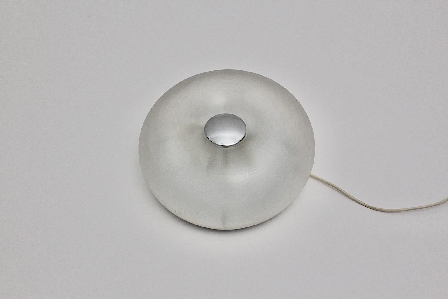 Modern Vintage Lucite Plexiglass Table Lamp or Sconce, 1980s, Italy For Sale 1