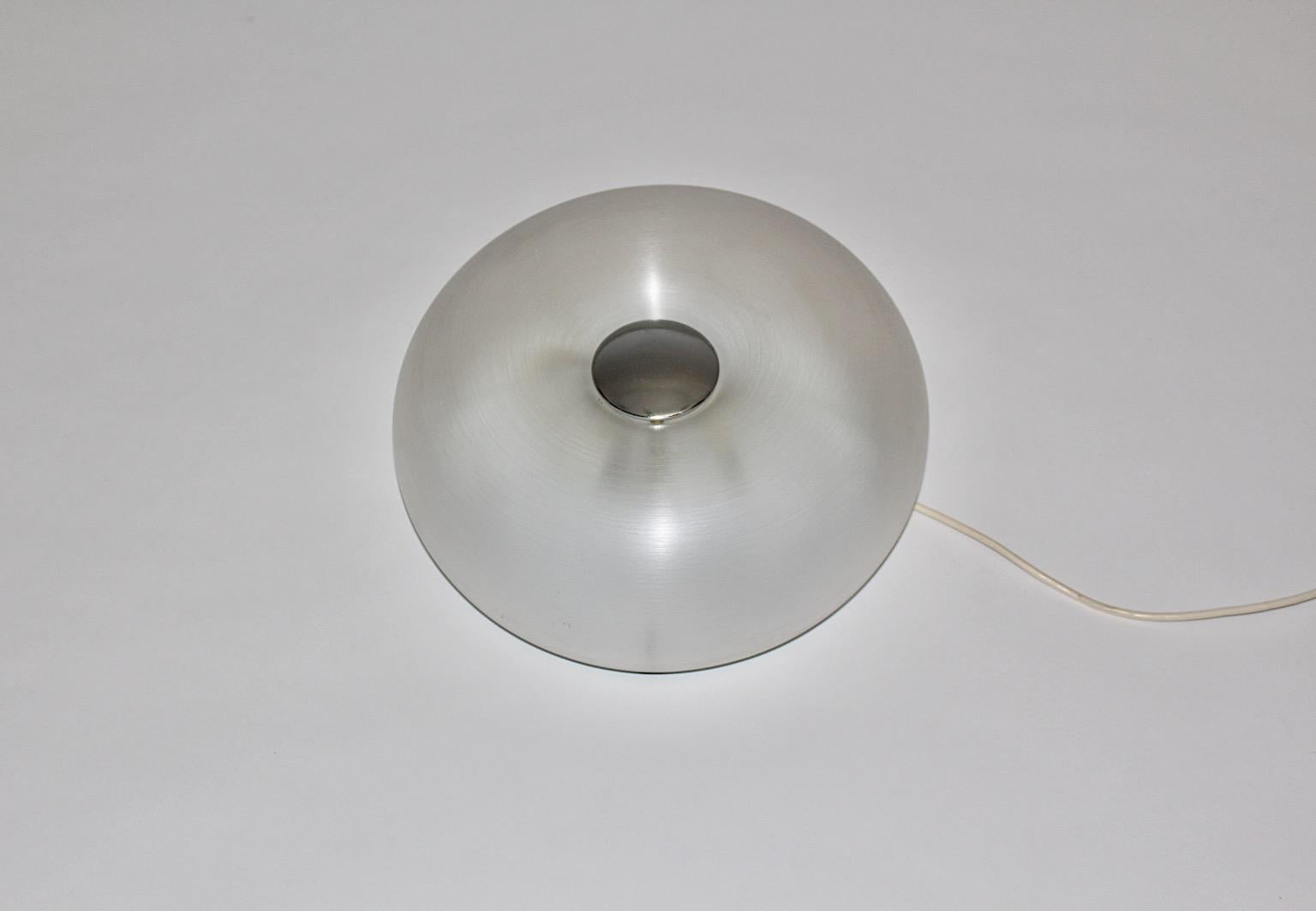 Modern Vintage Lucite Plexiglass Table Lamp or Sconce, 1980s, Italy For Sale 2