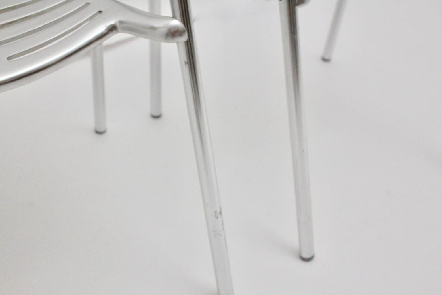 Late 20th Century Modern Vintage Pair of Aluminum Chairs by Jorge Pensi, Spain 1986-1988 for Amat For Sale