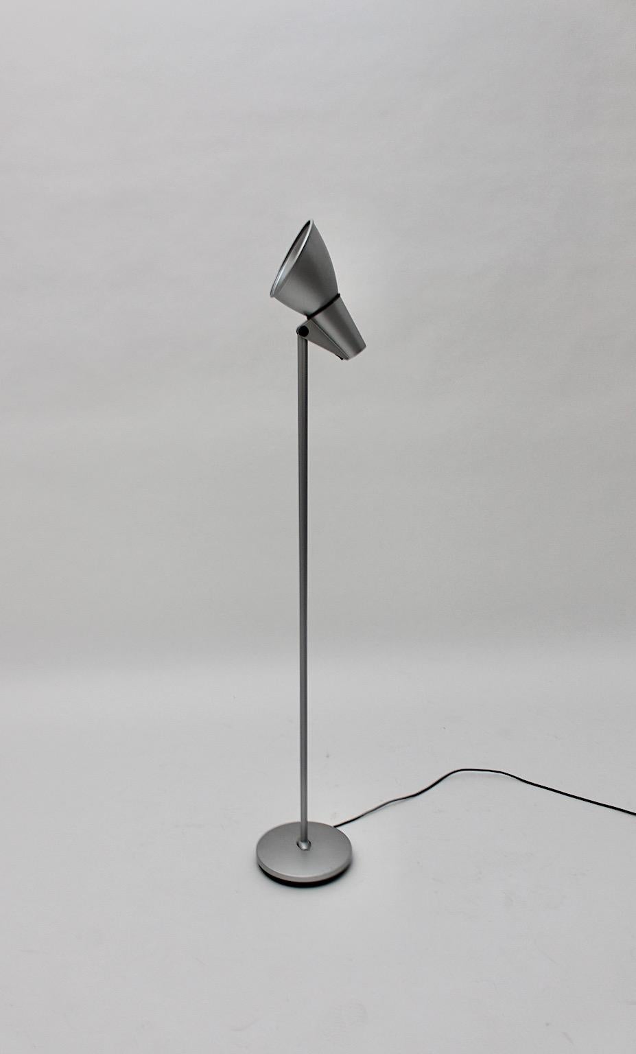 Modern Vintage Silver Metal Floor Lamp Hannes Wettstein for Artemide 1996 Italy For Sale 7