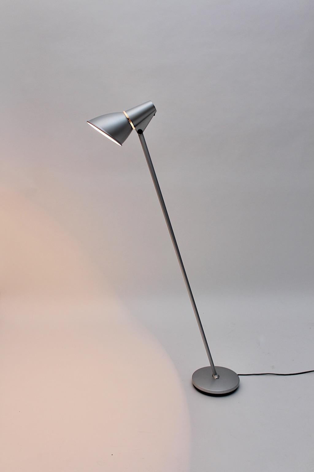 Modern Vintage Silver Metal Floor Lamp Hannes Wettstein for Artemide 1996 Italy For Sale 2
