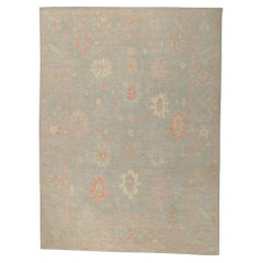 Tapis d'Oushak de style moderne et vintage aux couleurs douces