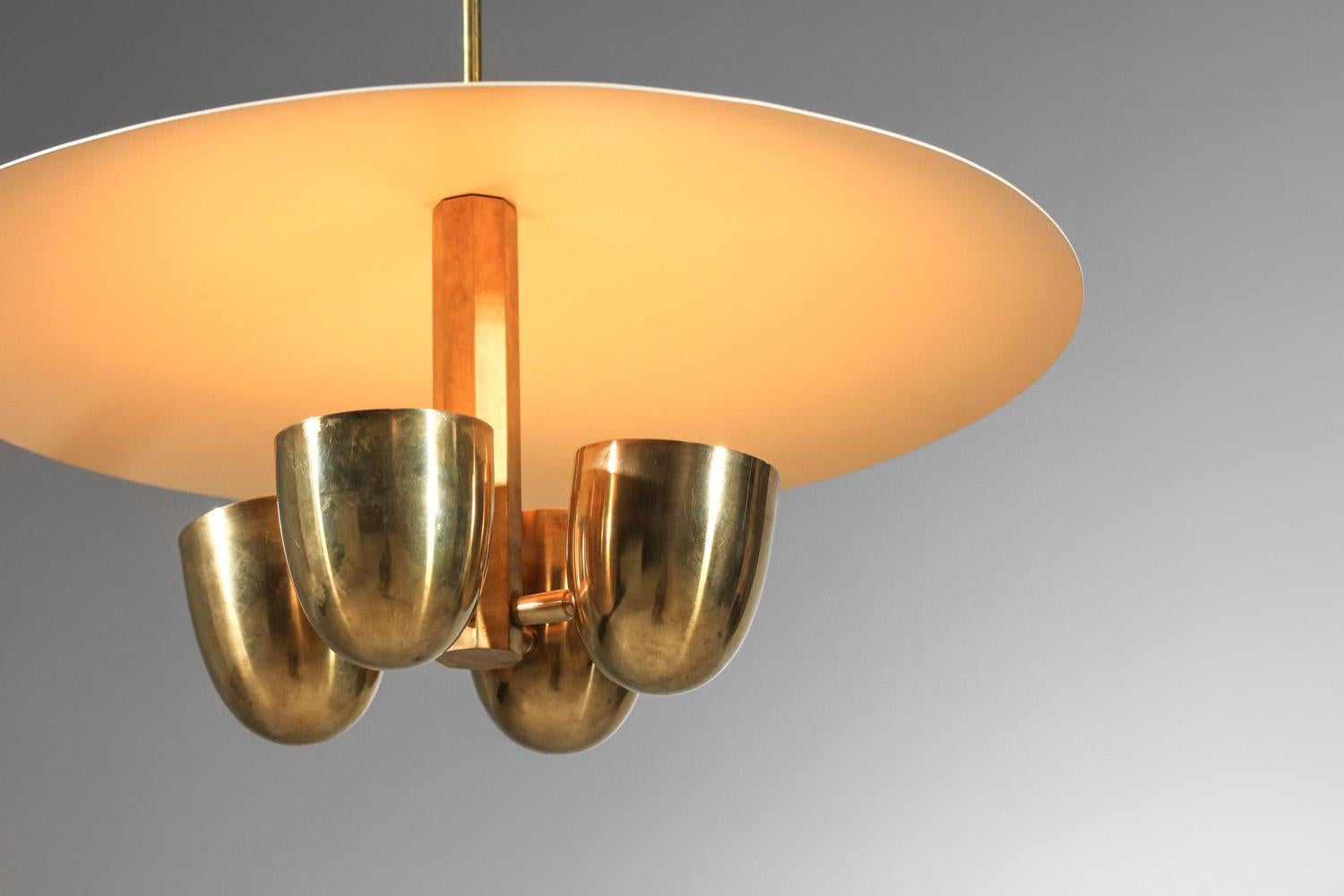 Metal Modern vintage style pendant light in solid brass and lacquered metal For Sale