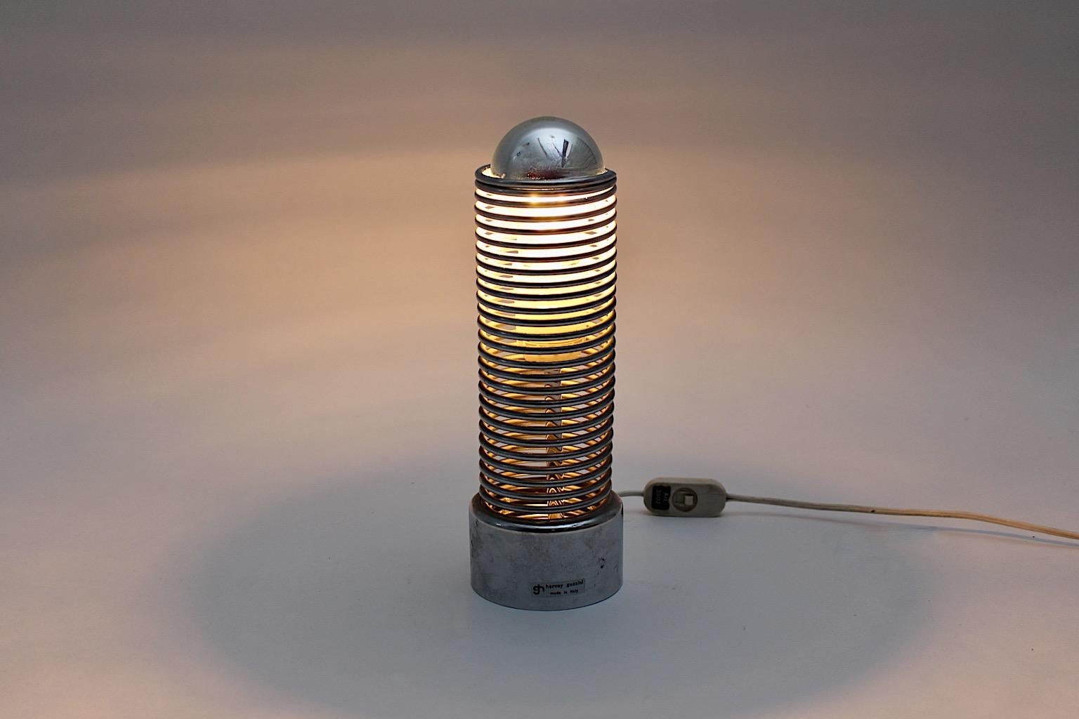 Moderne Vintage-Tischlampe aus verchromtem Metall Frühling Harvey Guzzini 1970er Jahre  im Angebot 4
