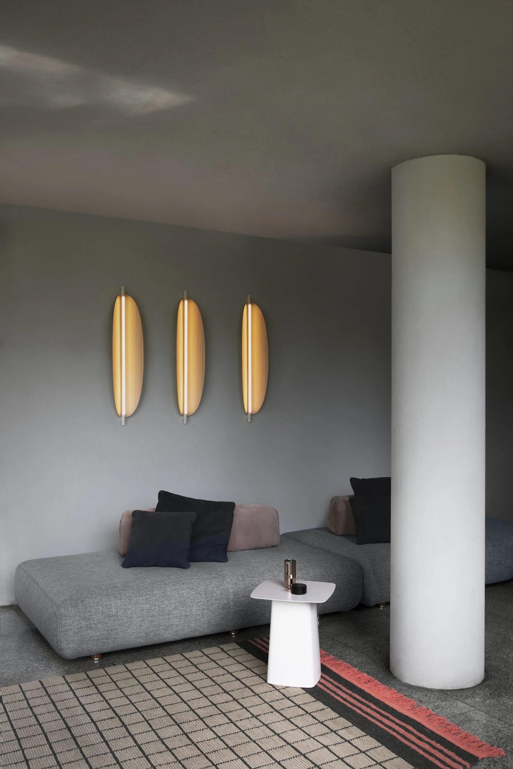 Organic Modern Modern Wall Lamp 'Thula 562.41' by Federica Biasi x Tooy, Beige + Walnut For Sale