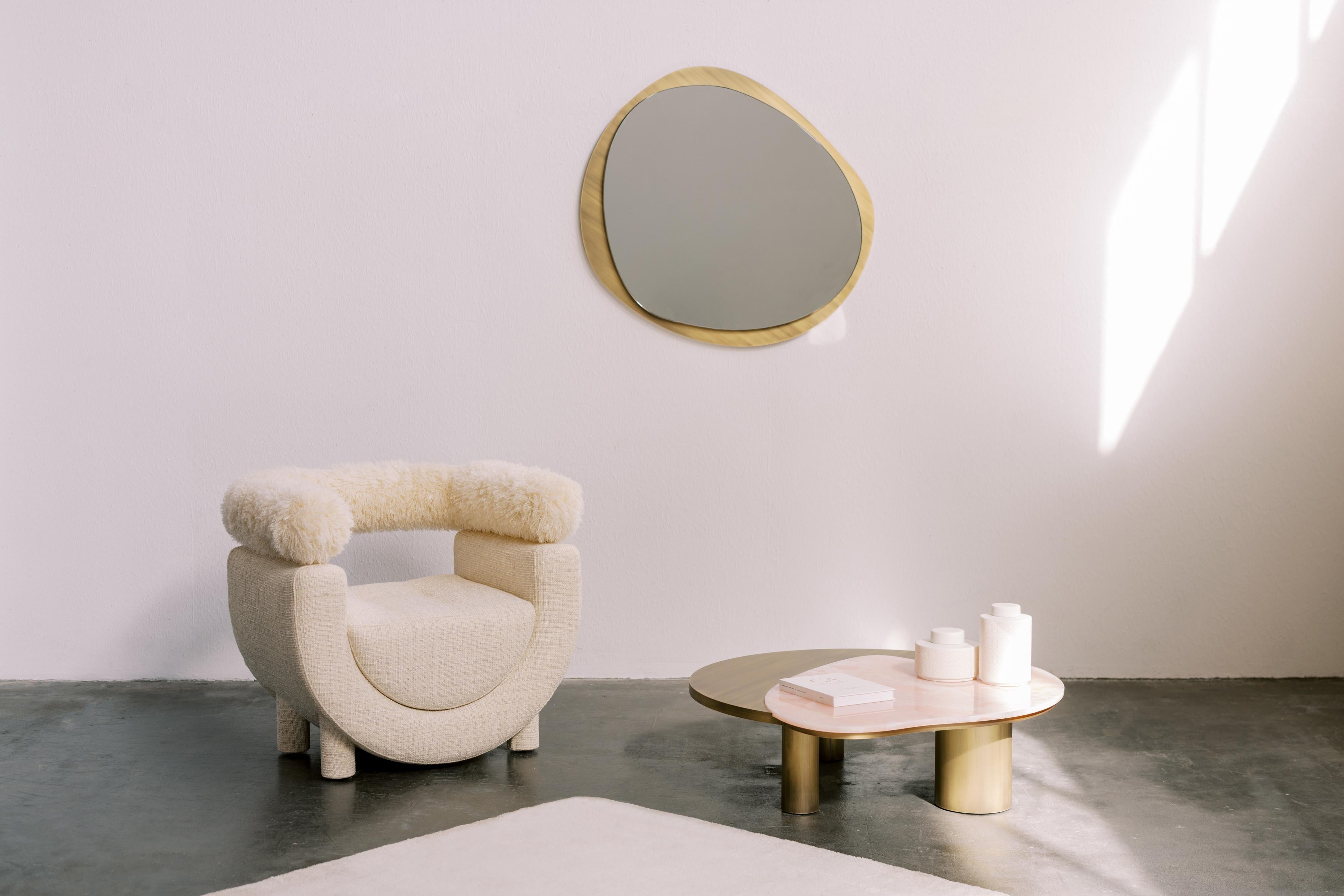 Laiton Miroir mural Culatra moderne du milieu du siècle, laiton oxydé, fabriqué à la main par Greenapple en vente