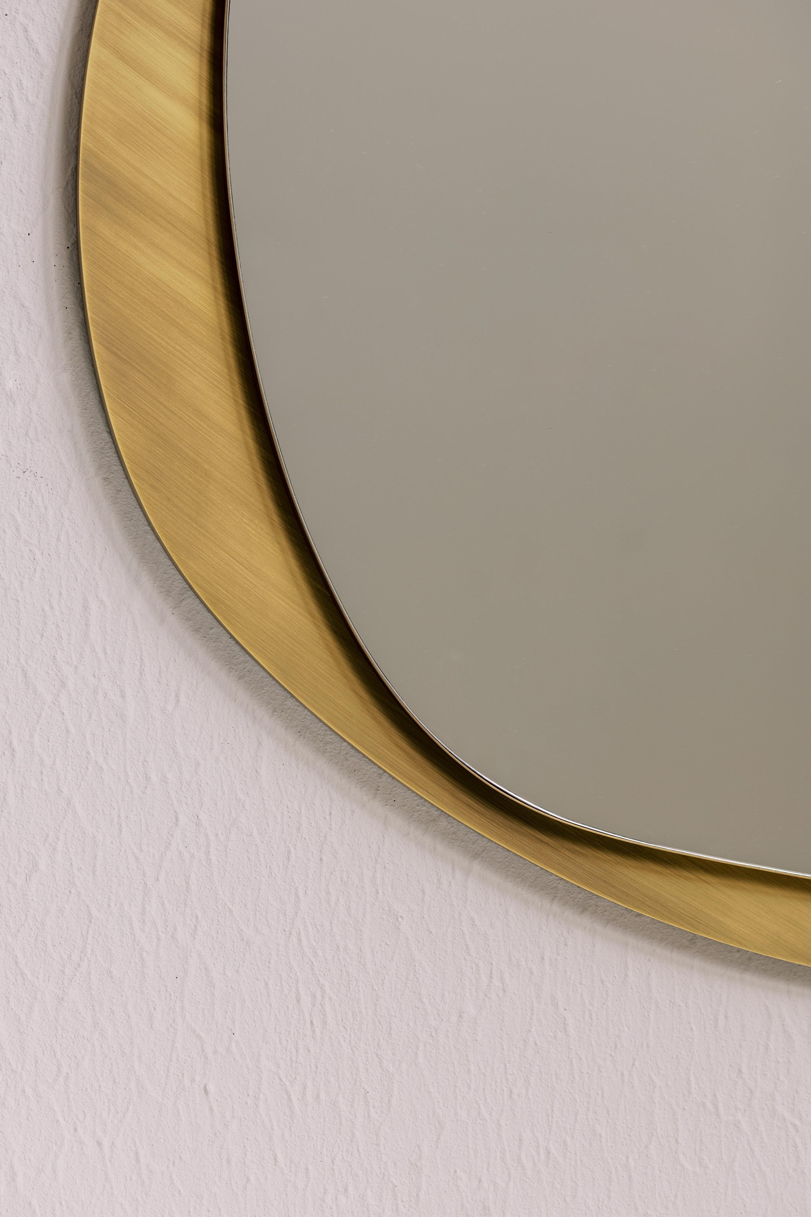 Miroir mural Culatra moderne du milieu du siècle, laiton oxydé, fabriqué à la main par Greenapple en vente 3