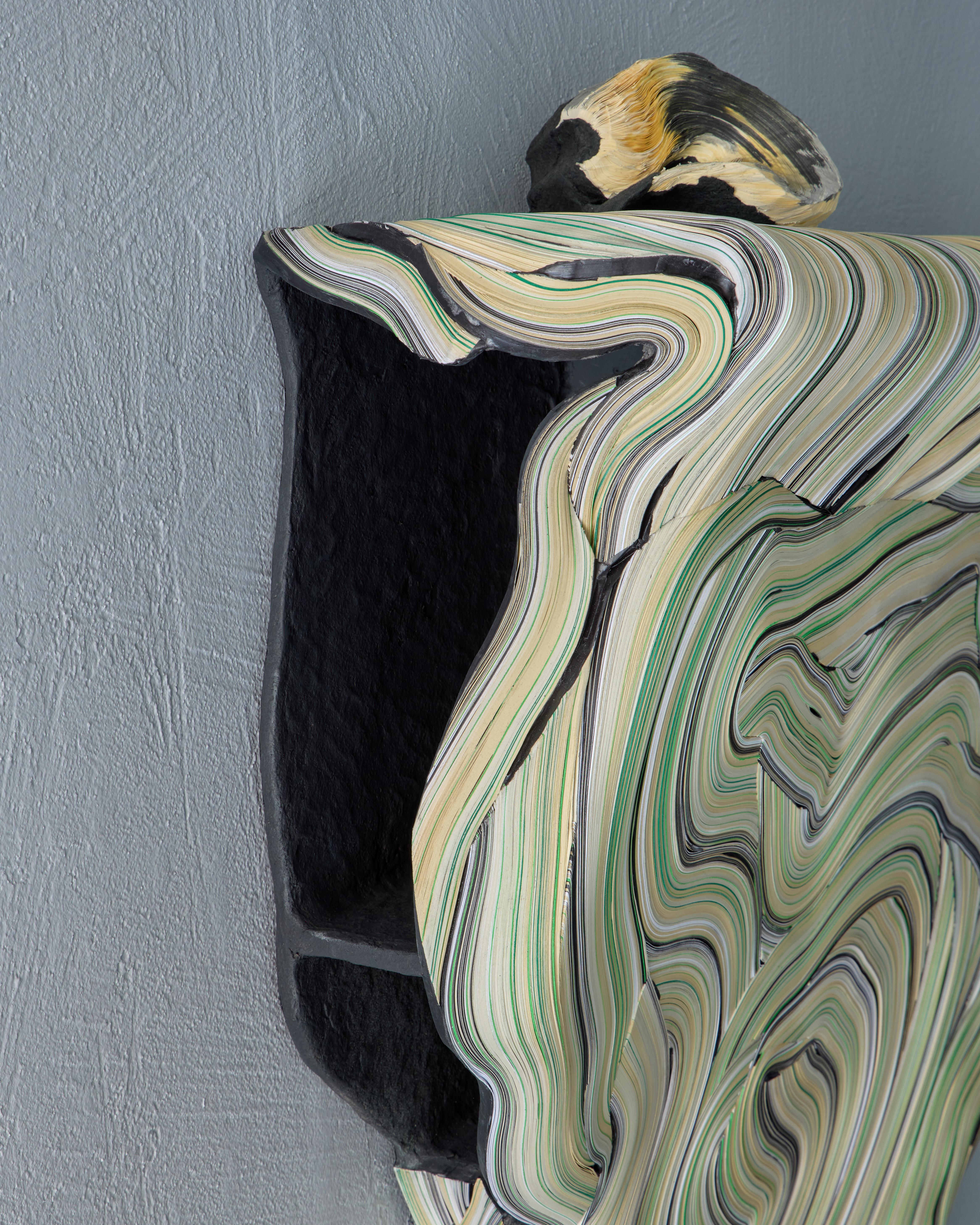 Moderne wandmontierte Konsole Daniele Papuli Dilmos Handmade Paper Storage (Italienisch) im Angebot