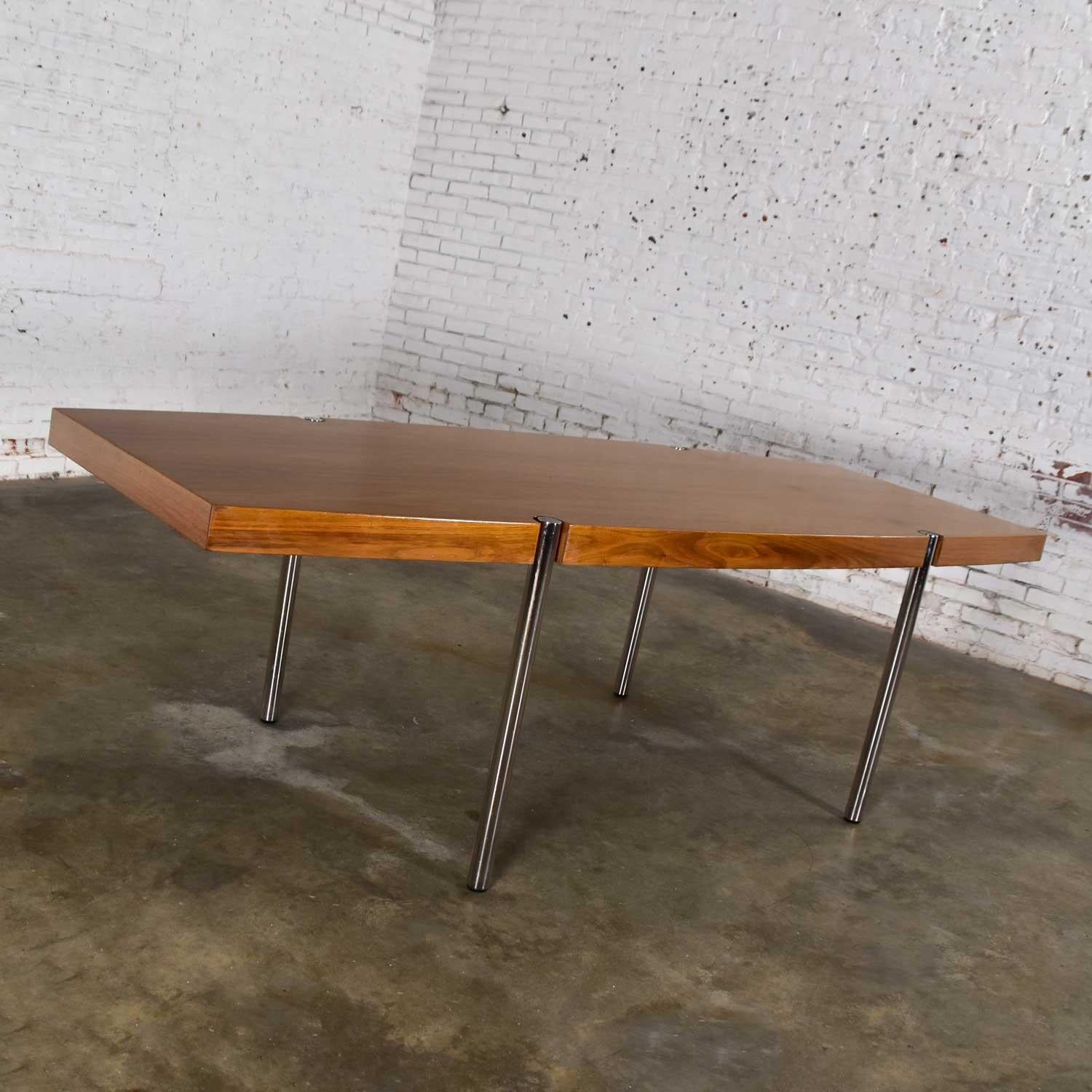 Veneer Modern Walnut & Chrome Boat Shape Dining Conference Table by Jens Risom for Howe For Sale