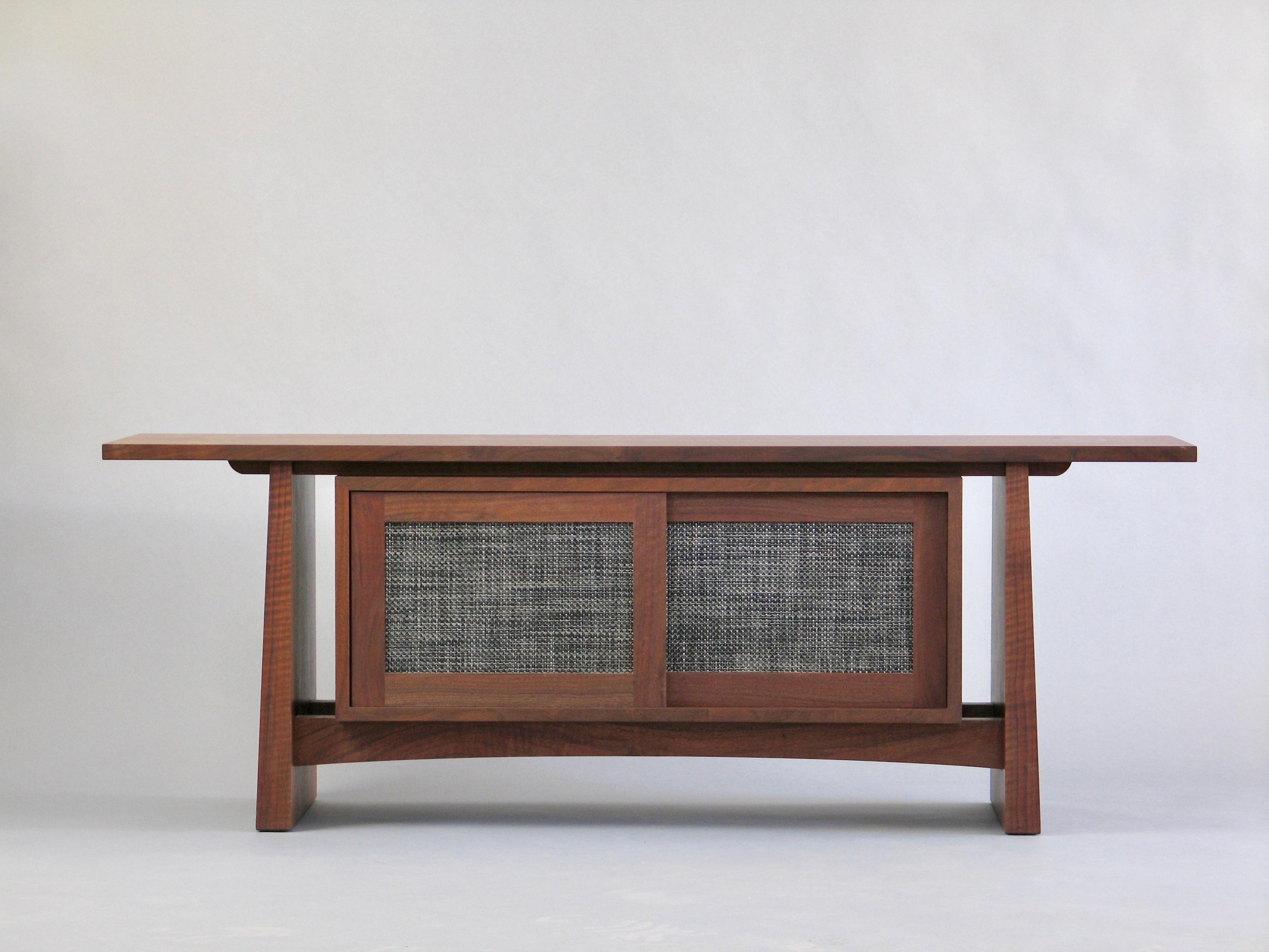 Moderne Credenza Modernity en noyer par Thomas Throop / The Modern Designs - En stock