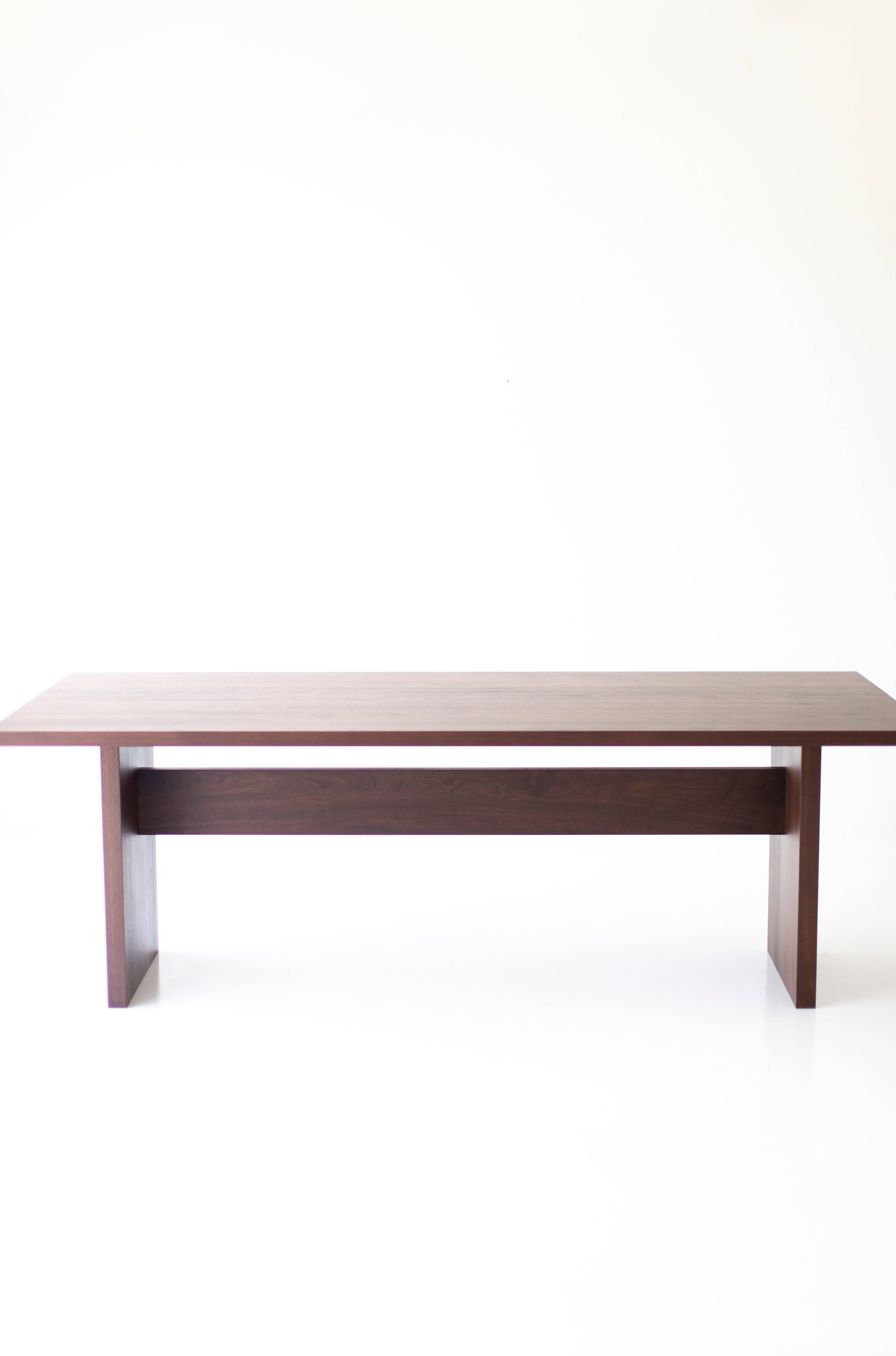 Moderner moderner Esstisch aus Nussbaumholz, „The Toko Table“ im Angebot 1