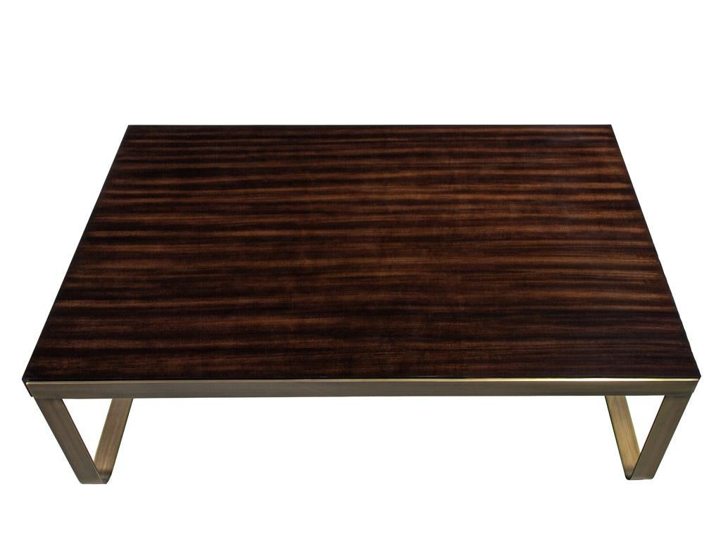 Modern Walnut High Gloss Coffee Table with Brass In Excellent Condition For Sale In North York, ON