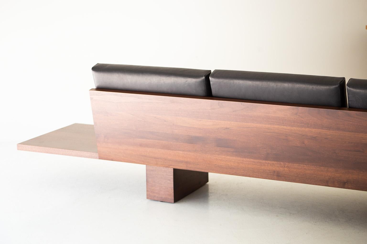 Modern Walnut Leather Sofa, The Suelo For Sale 4
