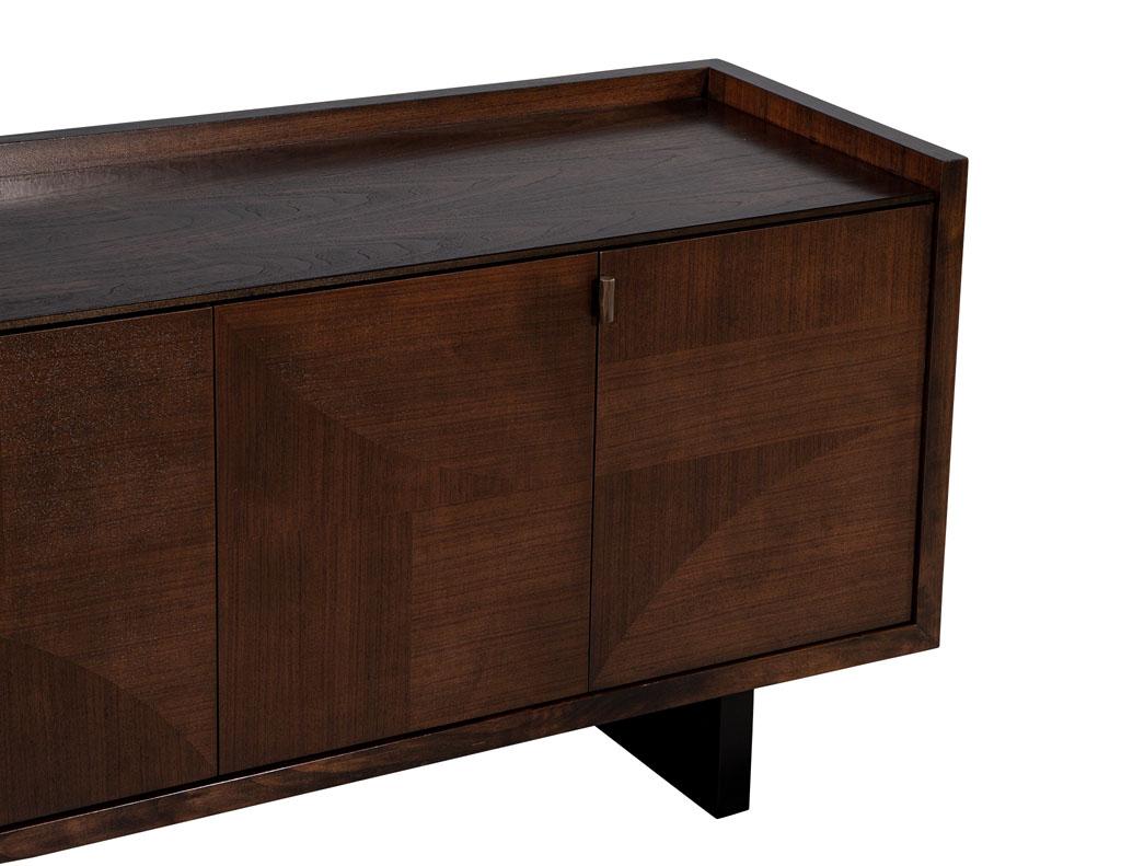 Modern Walnut Sideboard Buffet with Marquetry Inlay For Sale 1