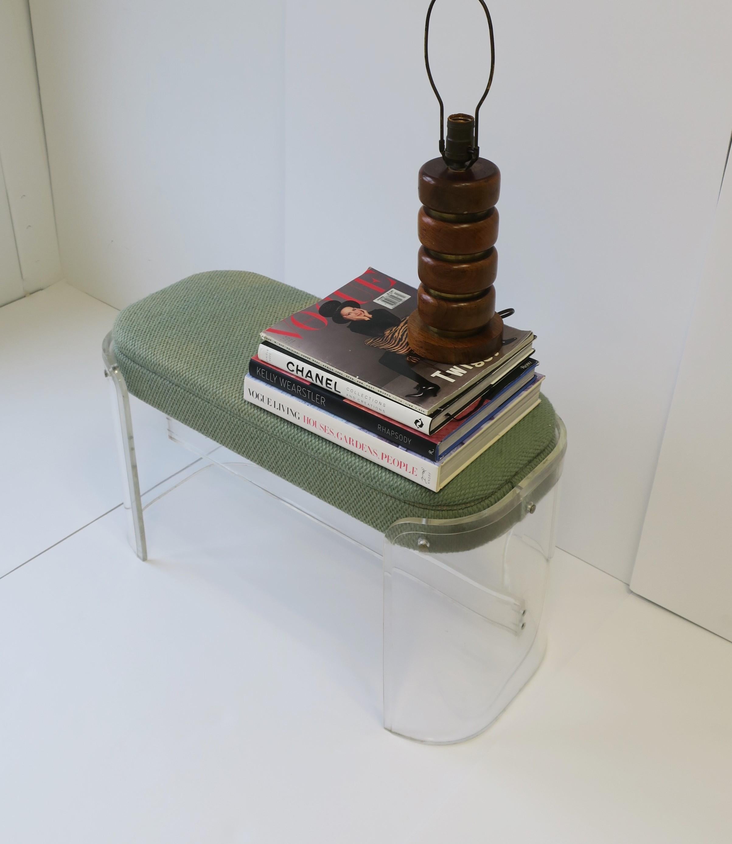 Midcentury Modern Walnussholz und Messing Schreibtisch oder Tischlampe im Angebot 2
