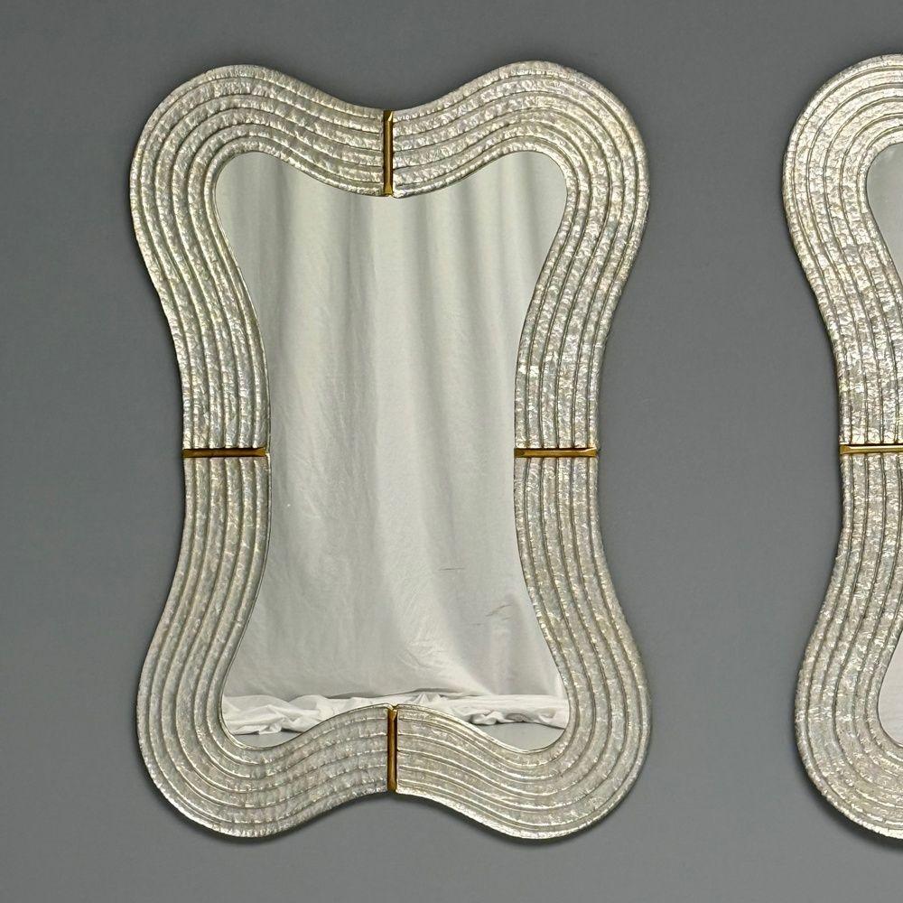 Moderner gewellter Wandspiegel, Murano Glas, Blattsilber, Messing, Italien, 21. im Zustand „Gut“ im Angebot in Manhasset, NY