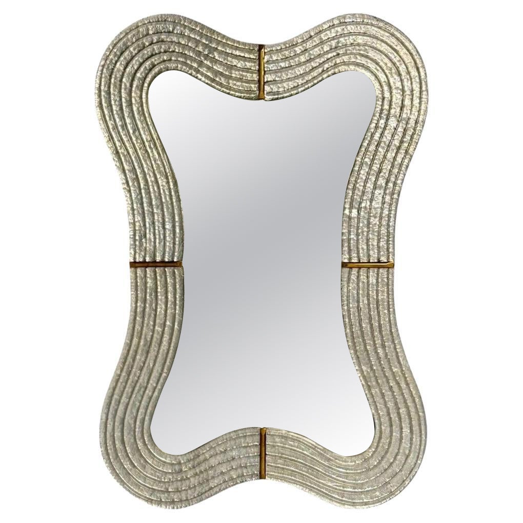 Moderner gewellter Wandspiegel, Murano Glas, Blattsilber, Messing, Italien, 21.