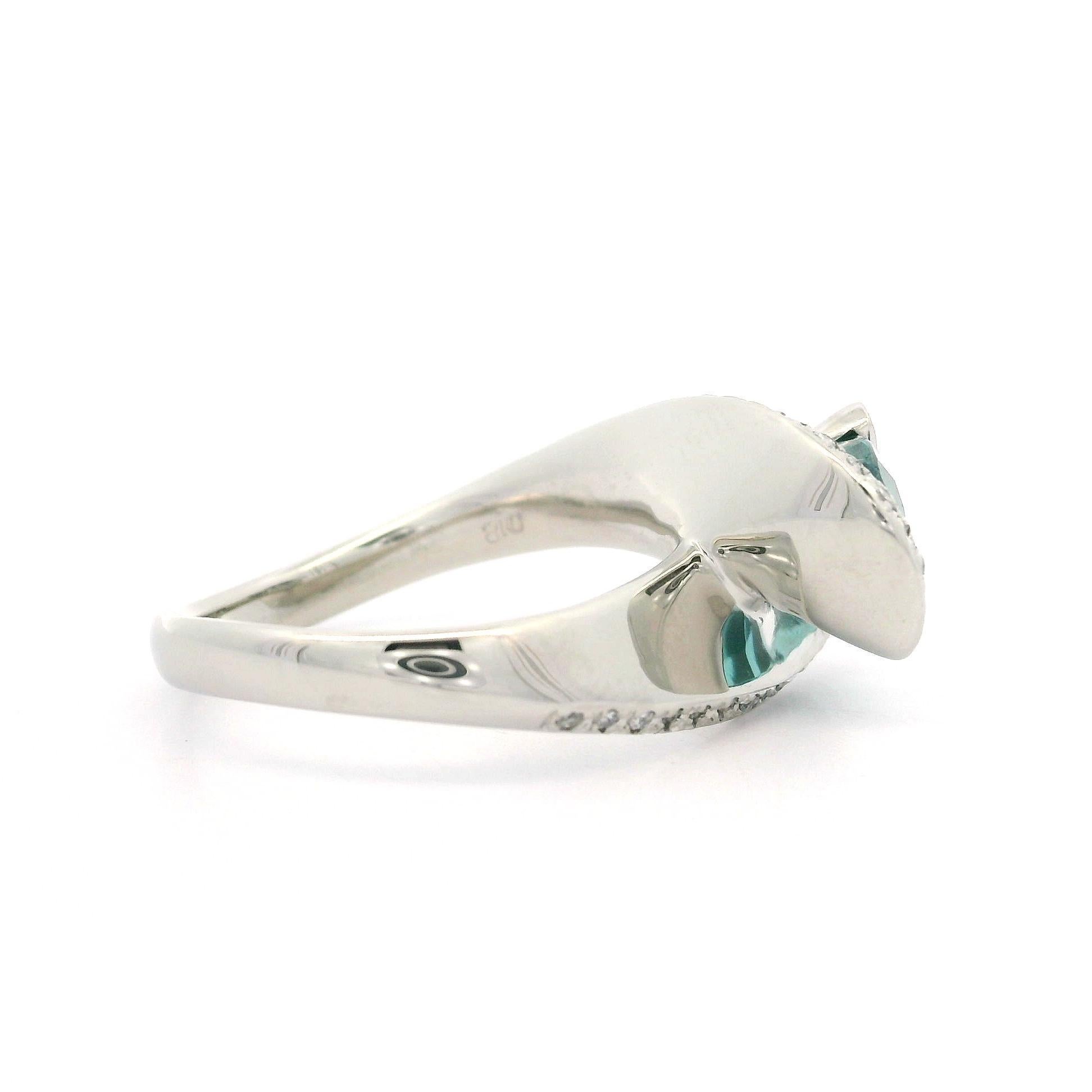 Anillo Moderno Bien Hecho Platino 3,29ctw Circón Azul Ovalado y Diamante By Pass Style en Bueno estado para la venta en Montclair, NJ
