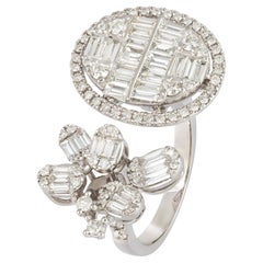 Anillo Moderno de Diamantes Blancos en Oro de 18 K para Ella