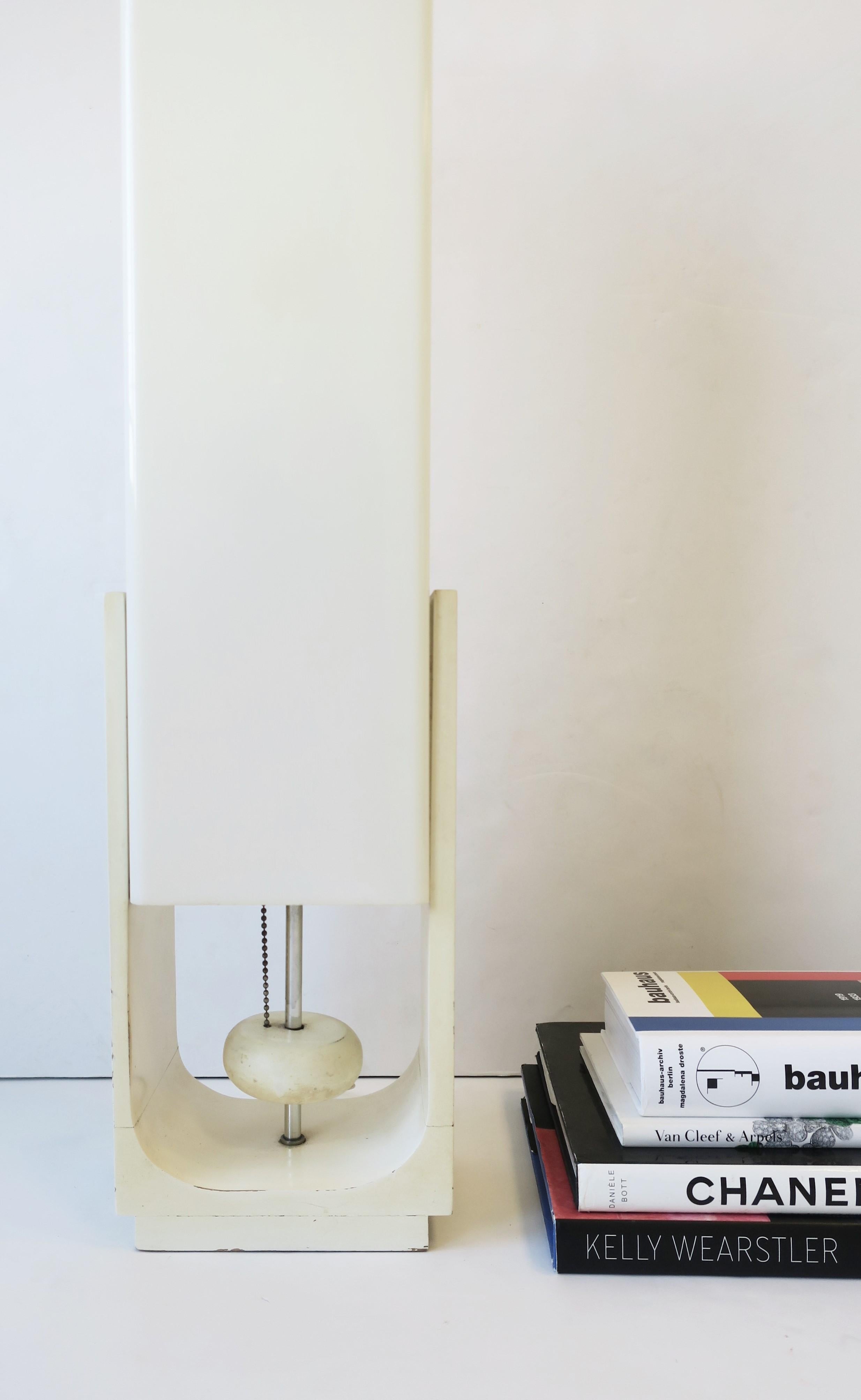 Modern White Acrylic Table or Floor Lamp, circa 1960s For Sale 2