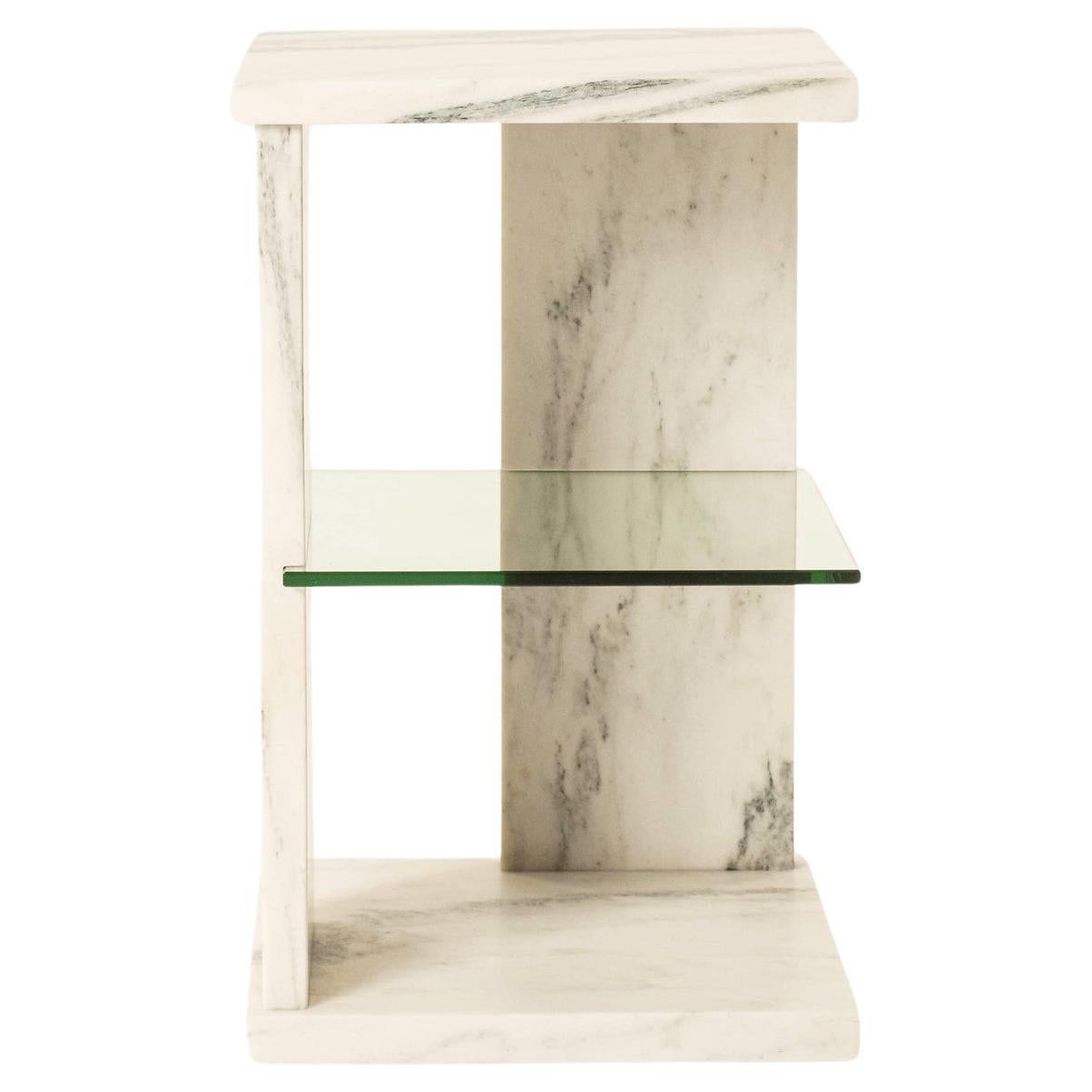 Mesa auxiliar moderna de cristal de mármol de Carrara blanco en venta