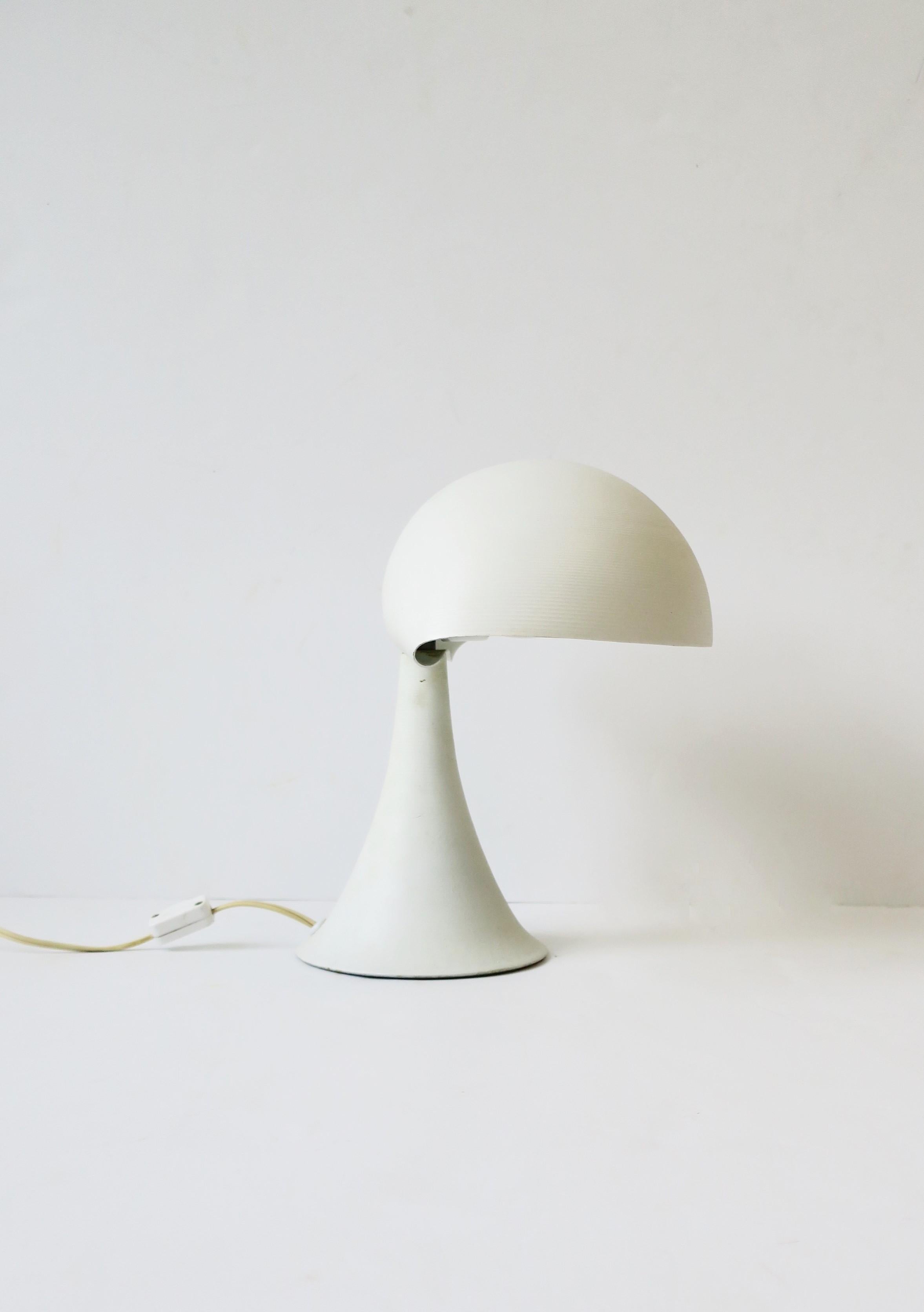 white desk lamps