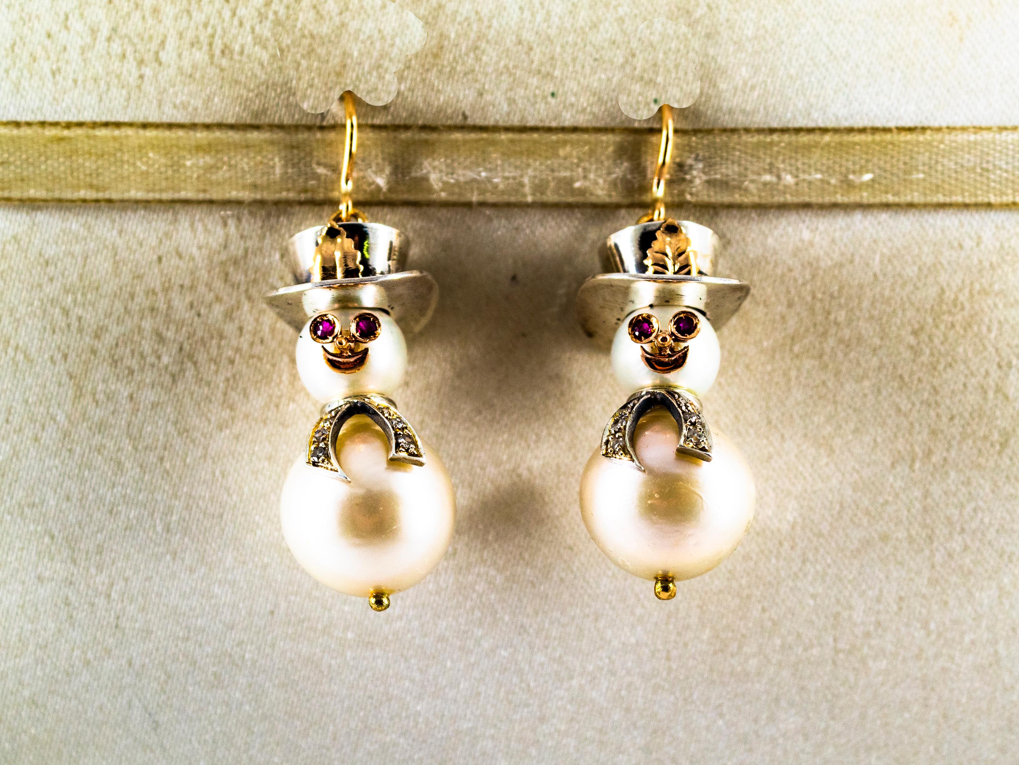 Orecchini moderni con diamante bianco, rubino, perla orientale e oro giallo 
