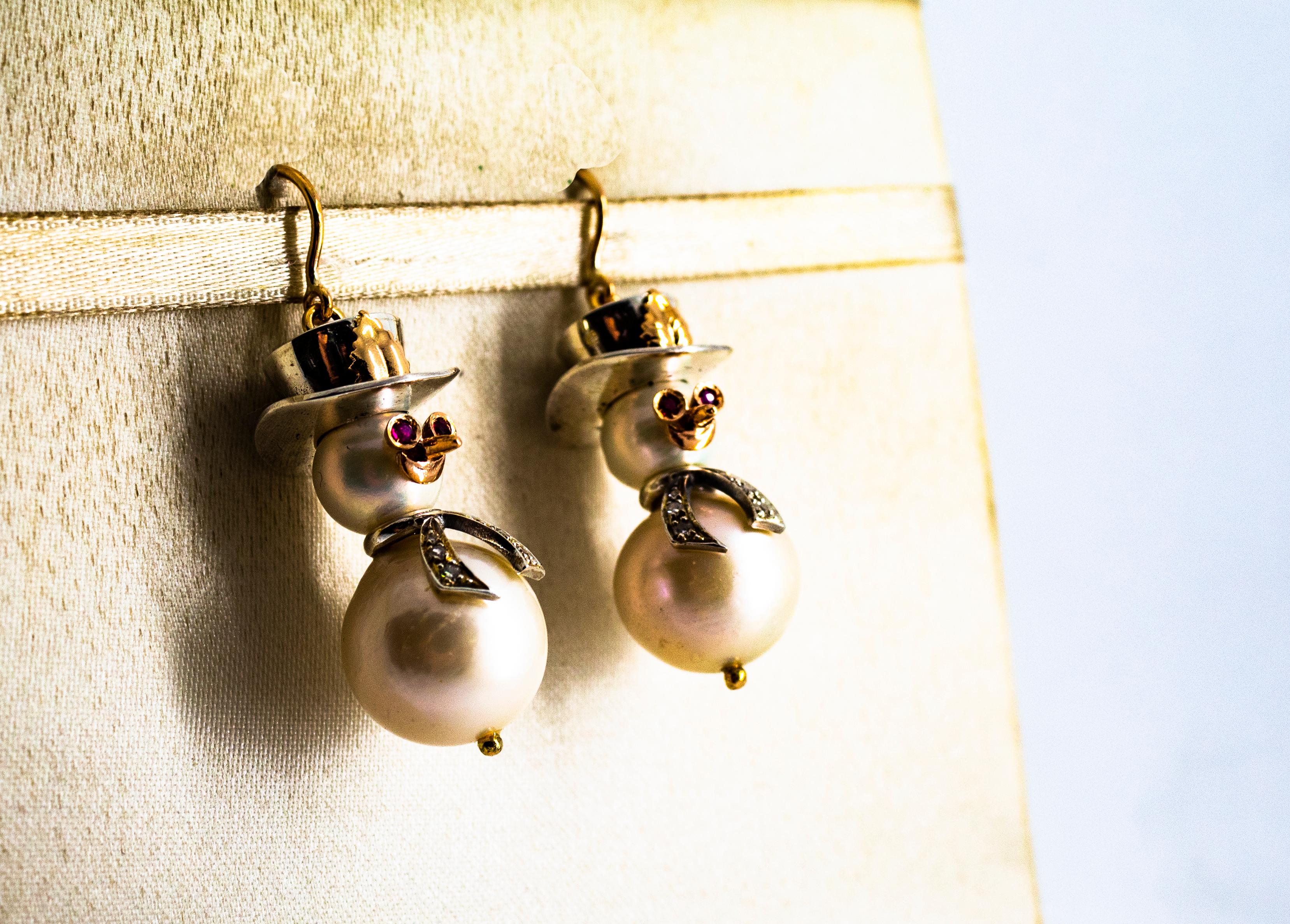 Orecchini moderni con diamante bianco, rubino, perla orientale e oro giallo 