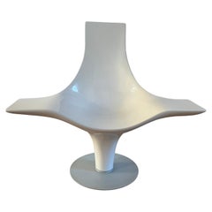 Modern White Fiberglass Armchair Designed by Lloyd Schwan Italy 90s ca