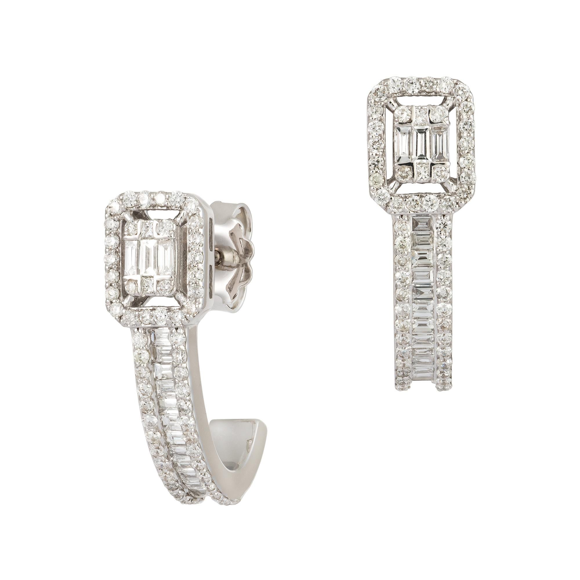 Modern White Gold 18K Earrings Studs Diamond for Her In New Condition For Sale In Montreux, CH